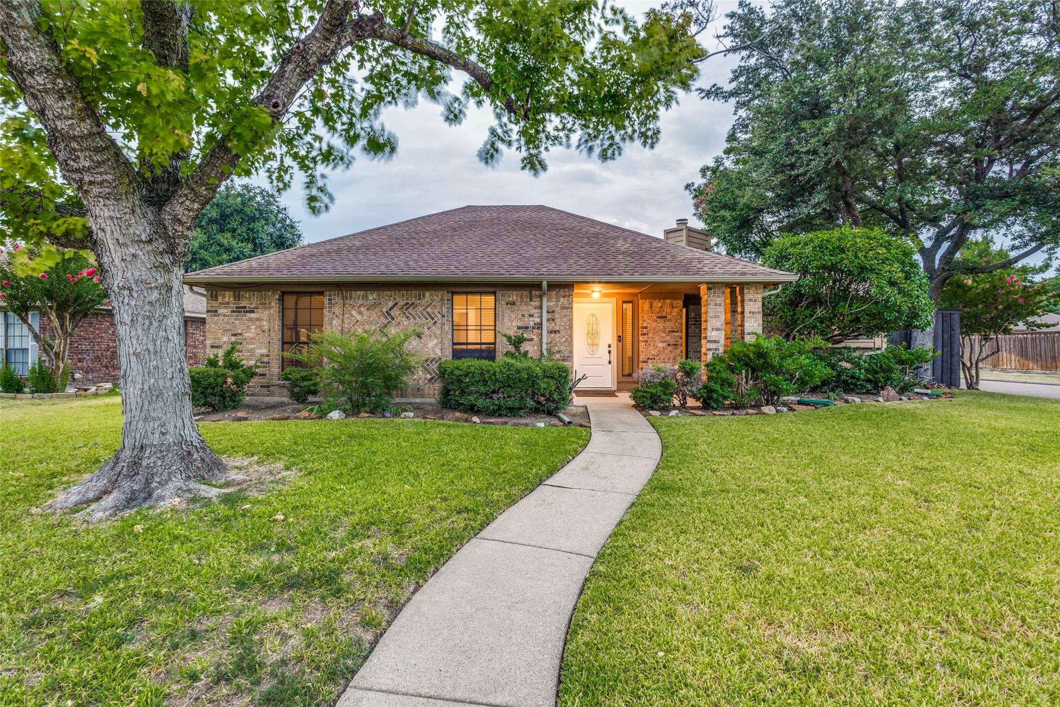 Rowlett, TX 75088,2225 University CIR