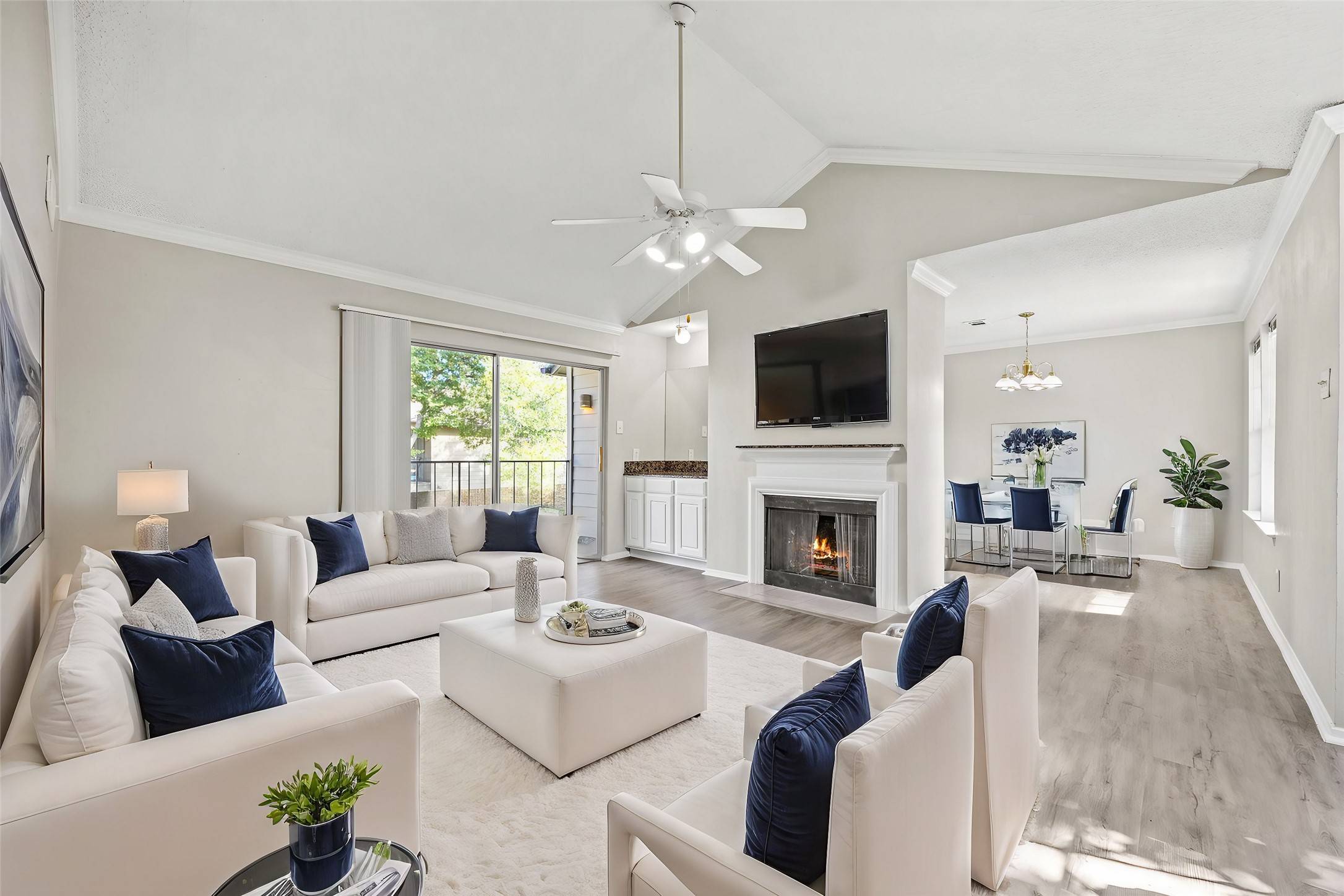 Dallas, TX 75248,5300 Keller Springs RD #2044