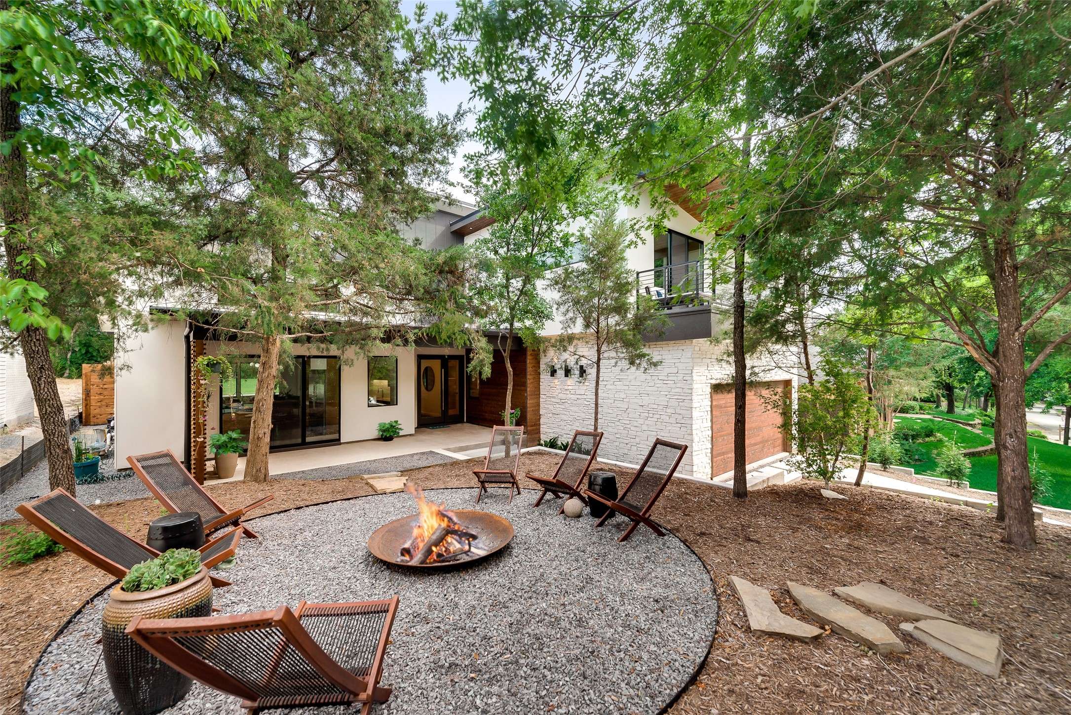 Dallas, TX 75238,8020 Forest TRL