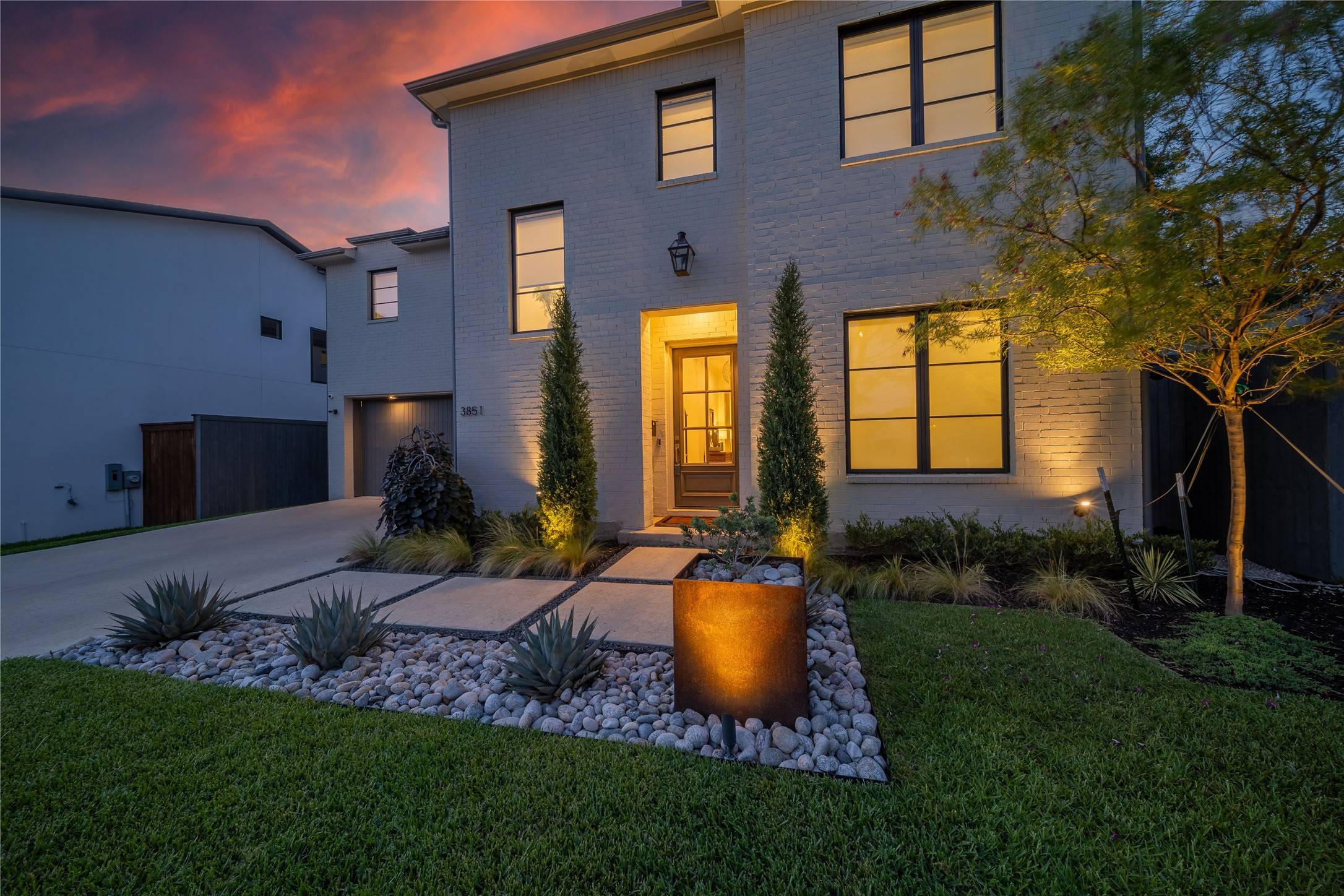 Dallas, TX 75220,3851 Durango DR