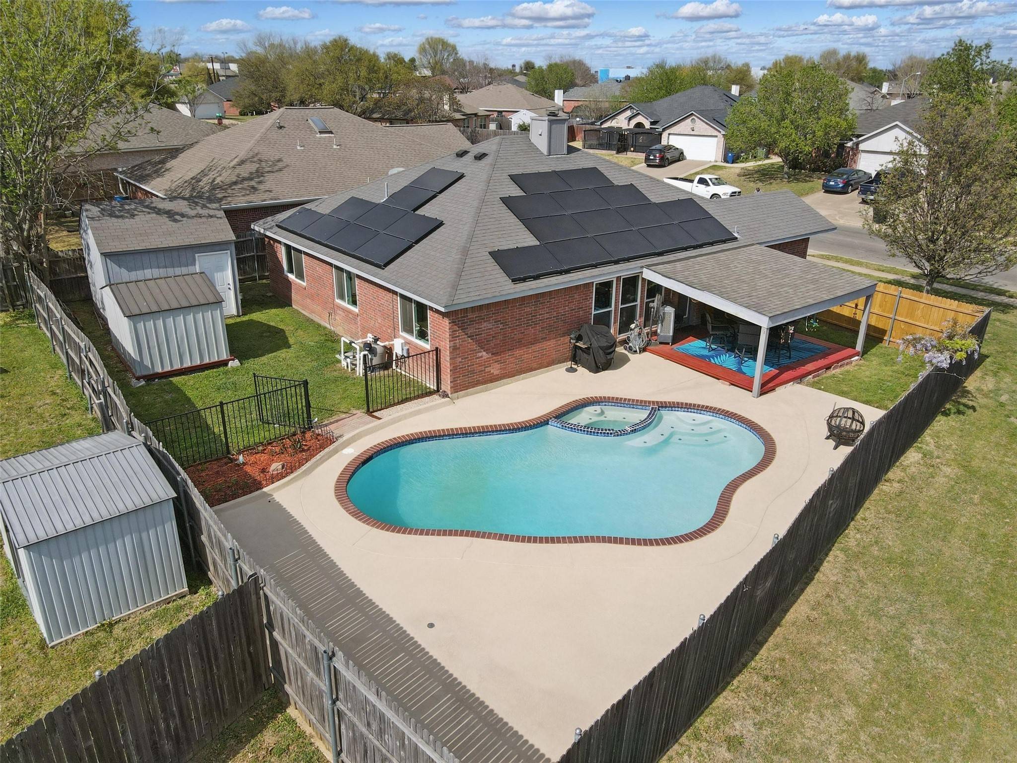 Burleson, TX 76028,1008 Miles AVE