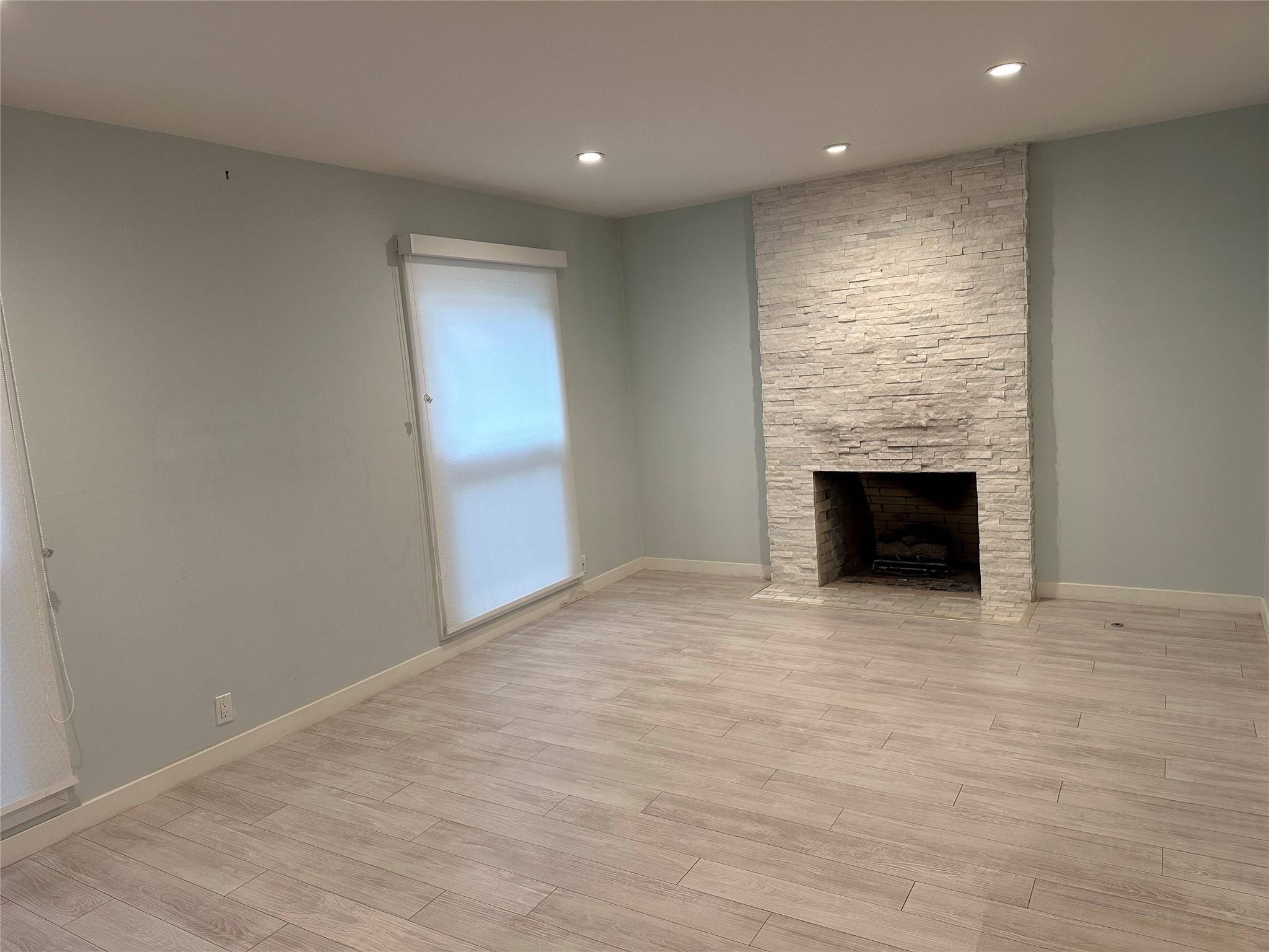 Dallas, TX 75230,7828 Meadow Park DR #106