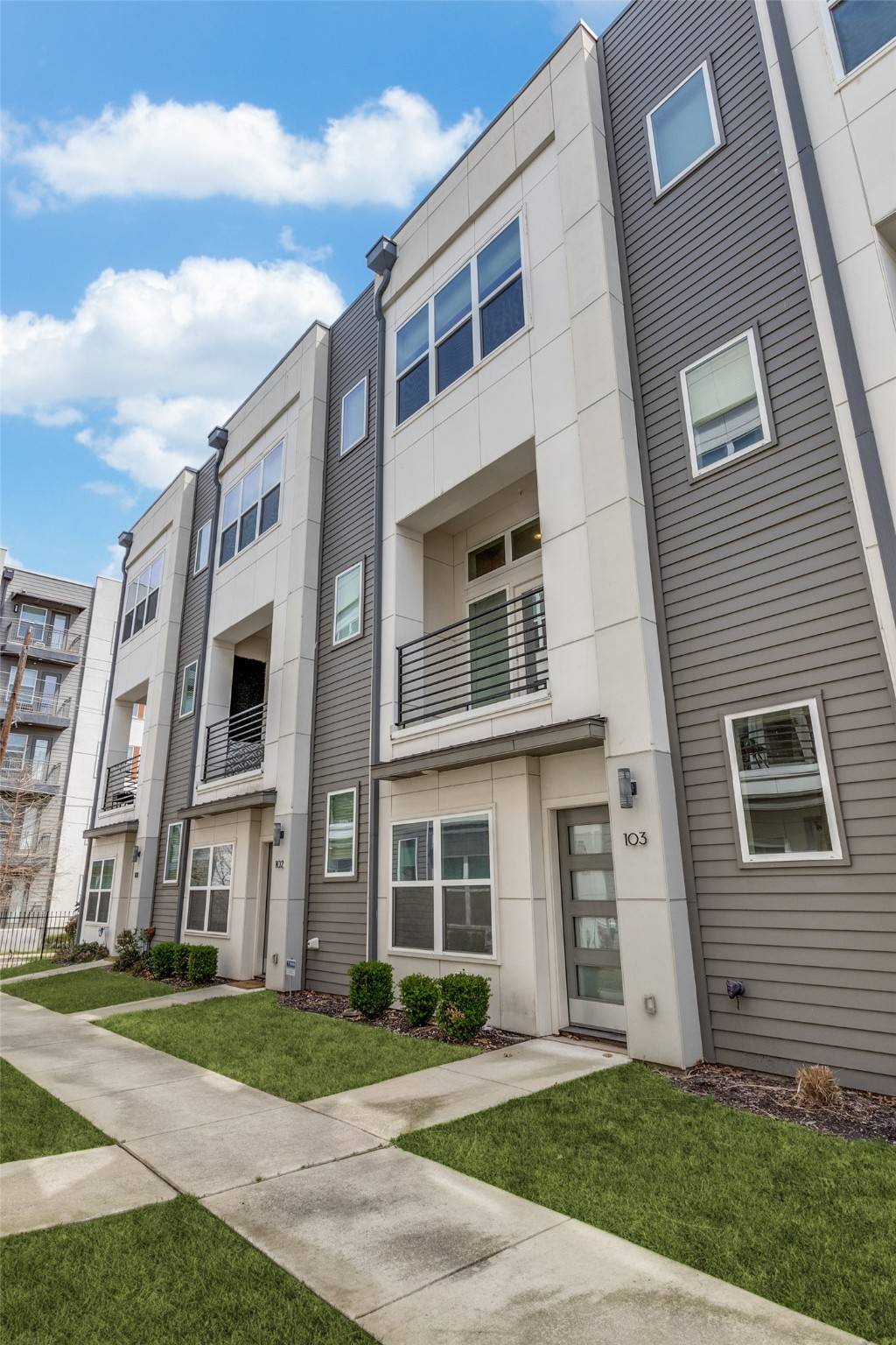 Dallas, TX 75204,1717 Caddo ST #103