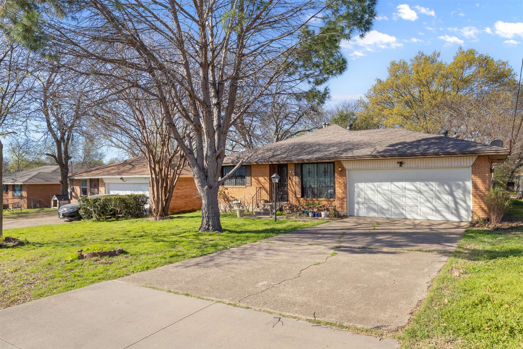 Dallas, TX 75216,4331 Kolloch DR