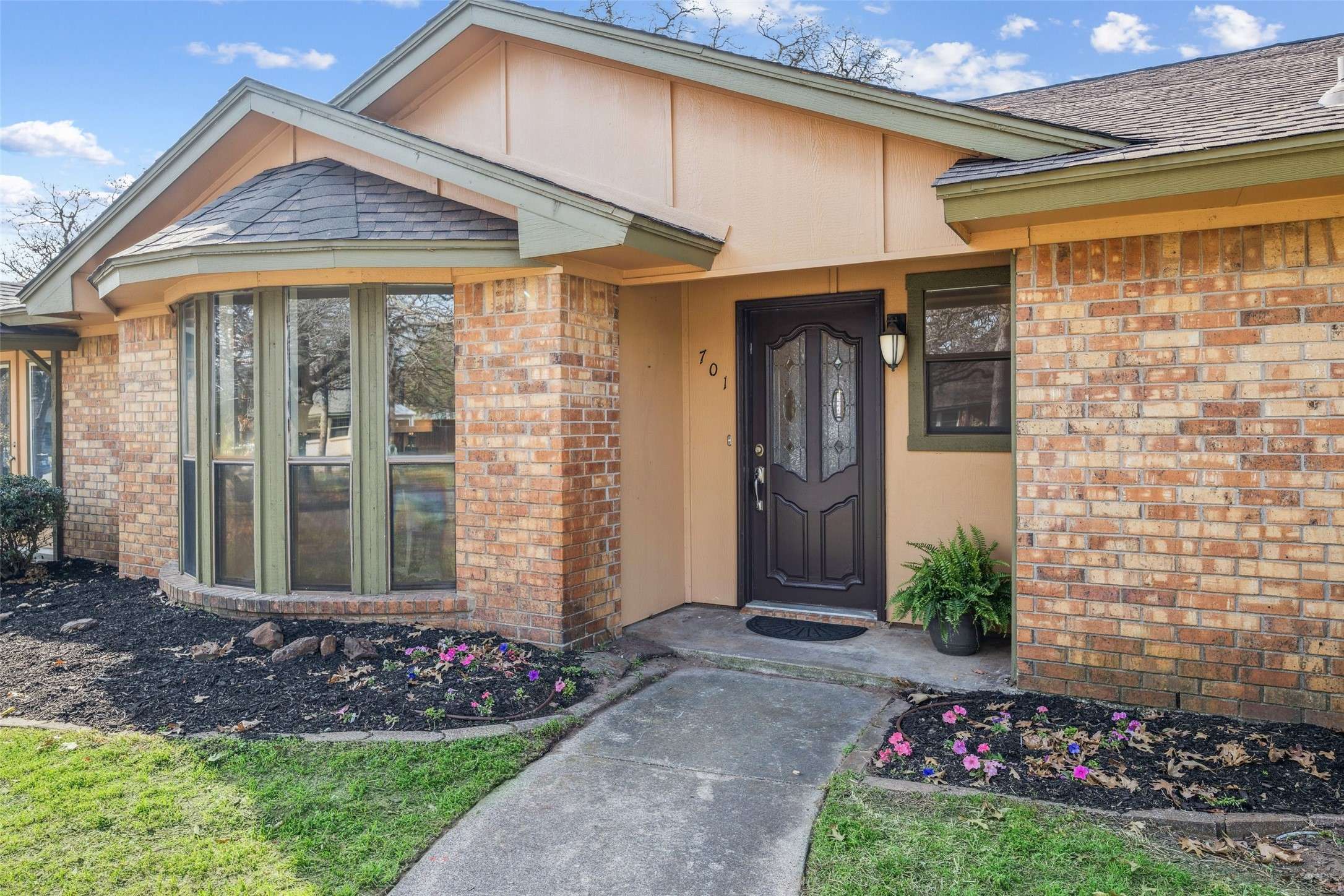 Colleyville, TX 76034,701 Suellen CIR