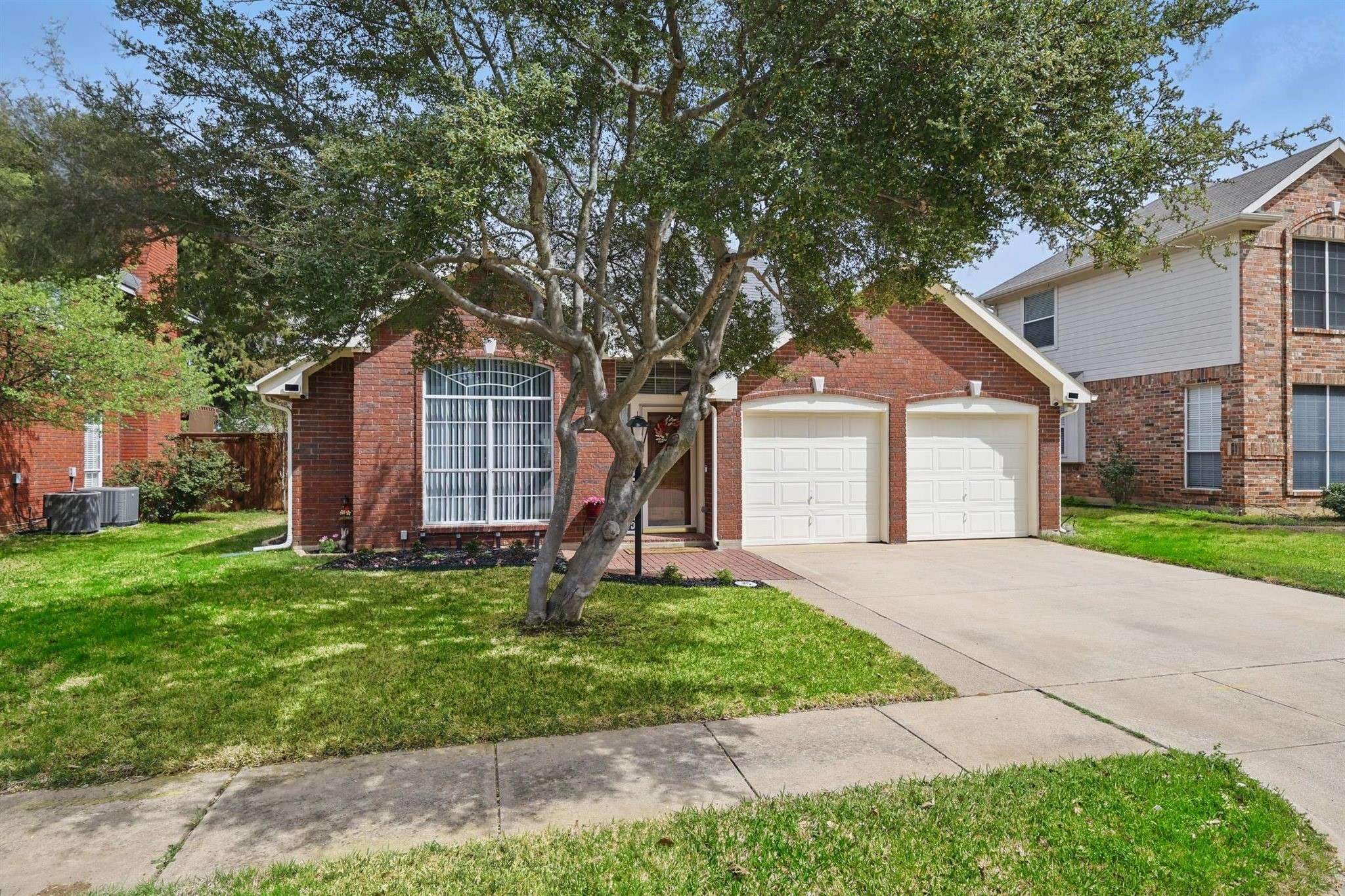 Grapevine, TX 76051,1730 Autumn Ridge LN