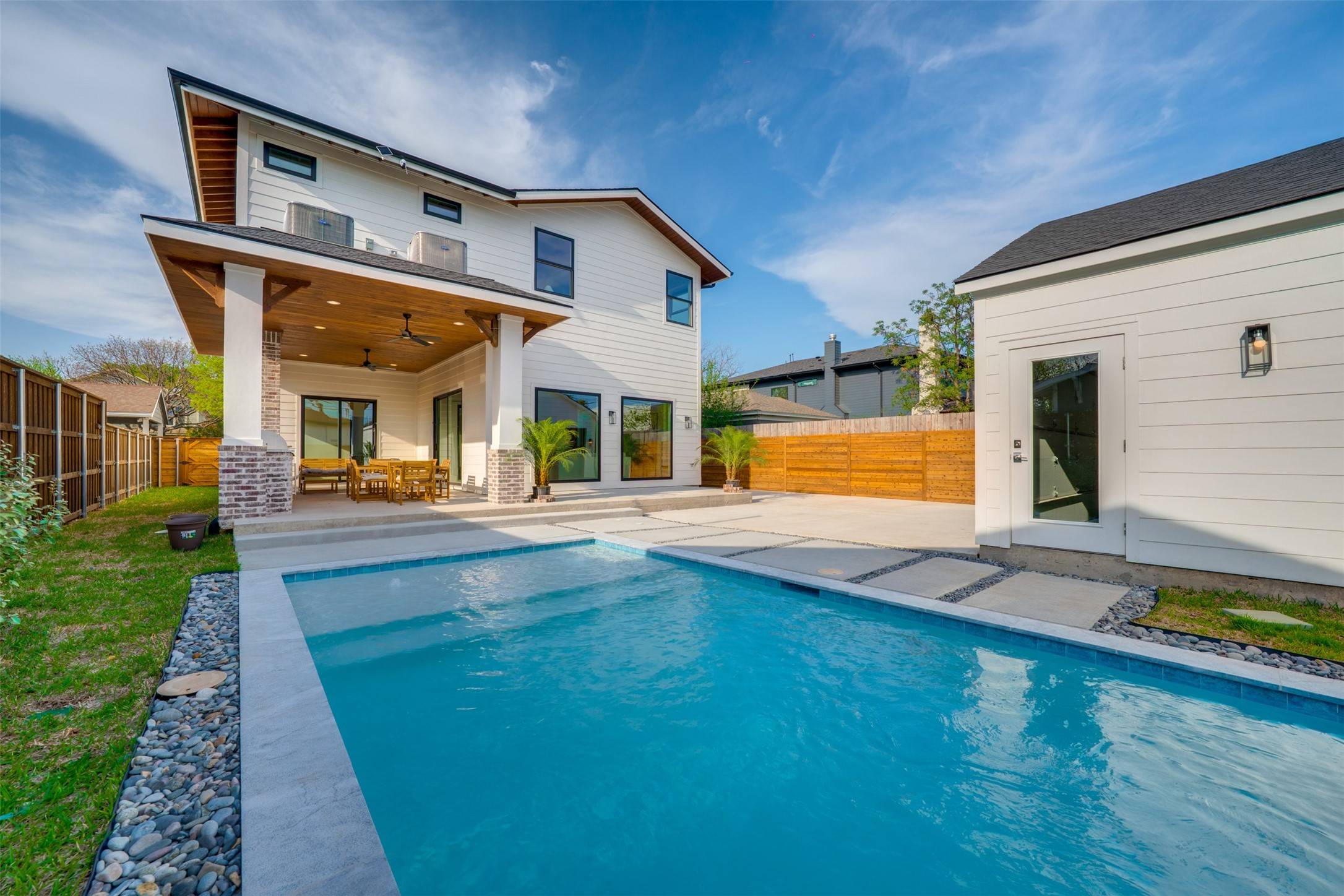 Dallas, TX 75206,5222 Richard AVE