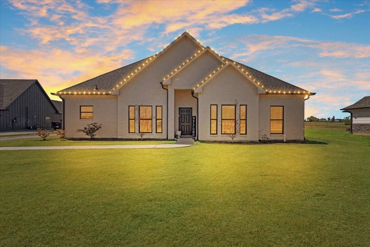 Reno, TX 75462,6514 Old Clarksville RD