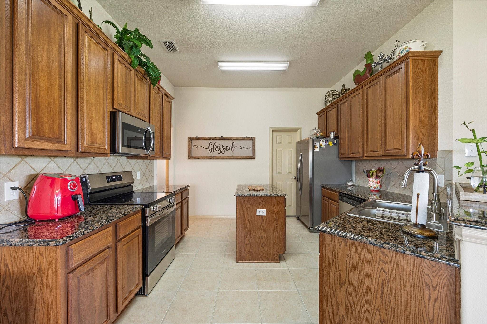 Nevada, TX 75173,1476 Meadowbrook LN