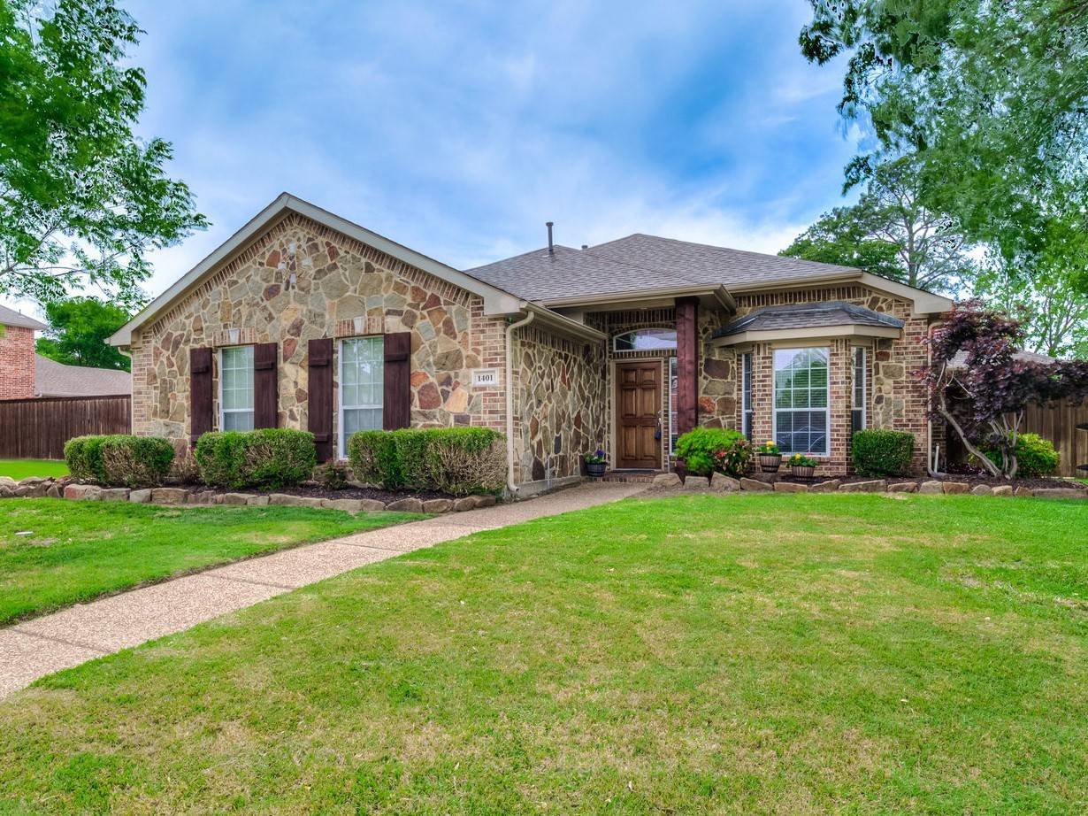 Corinth, TX 76208,1401 Corinth BND