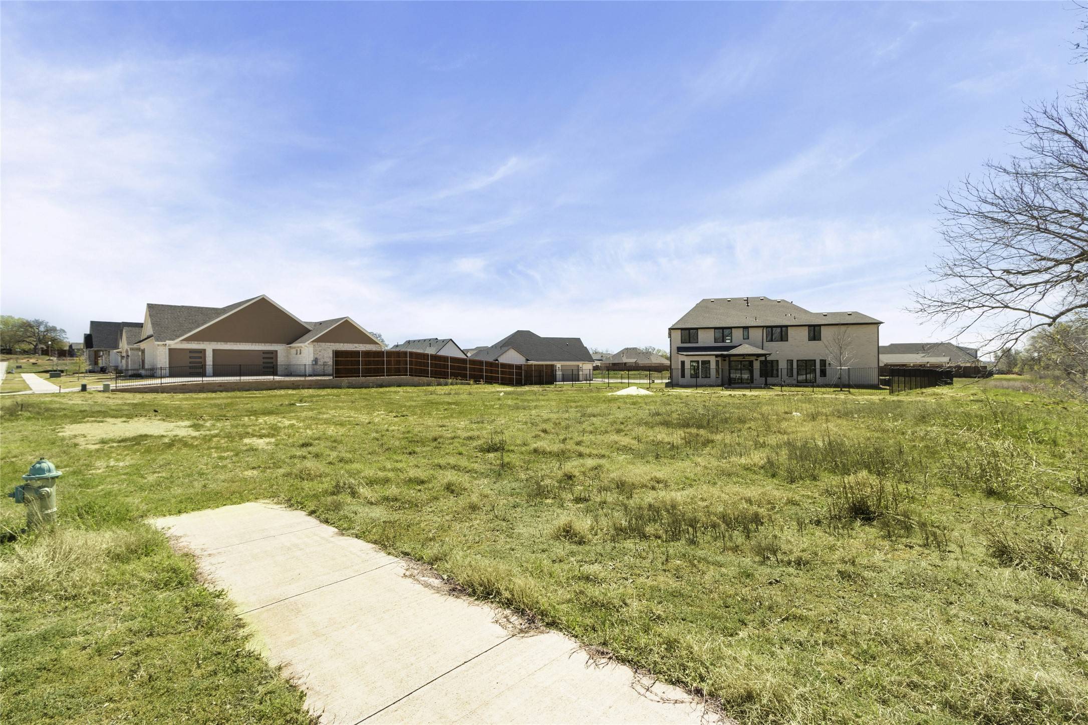 Denton, TX 76210,409 Saratoga DR