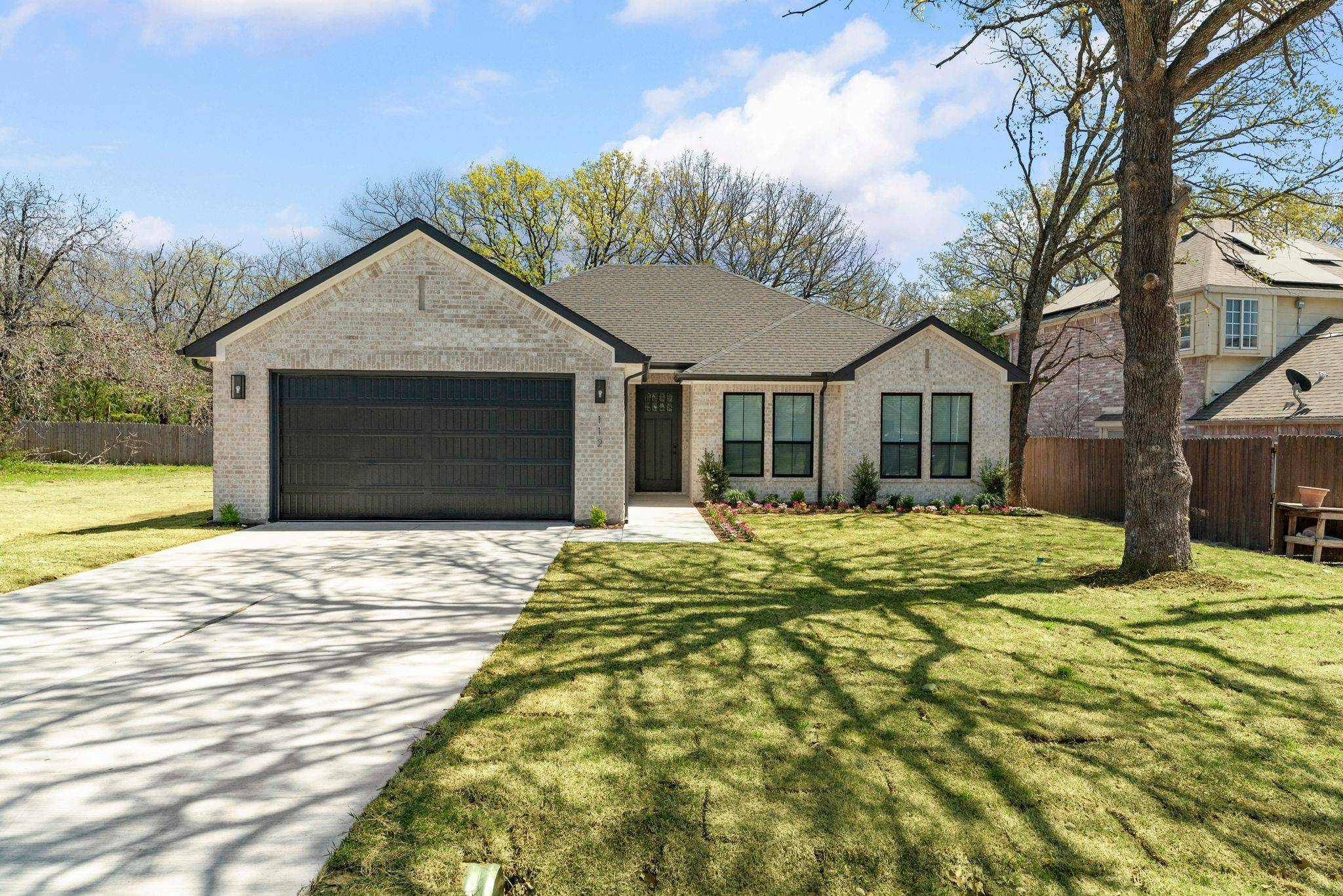 West Tawakoni, TX 75474,112 Indian Oaks DR