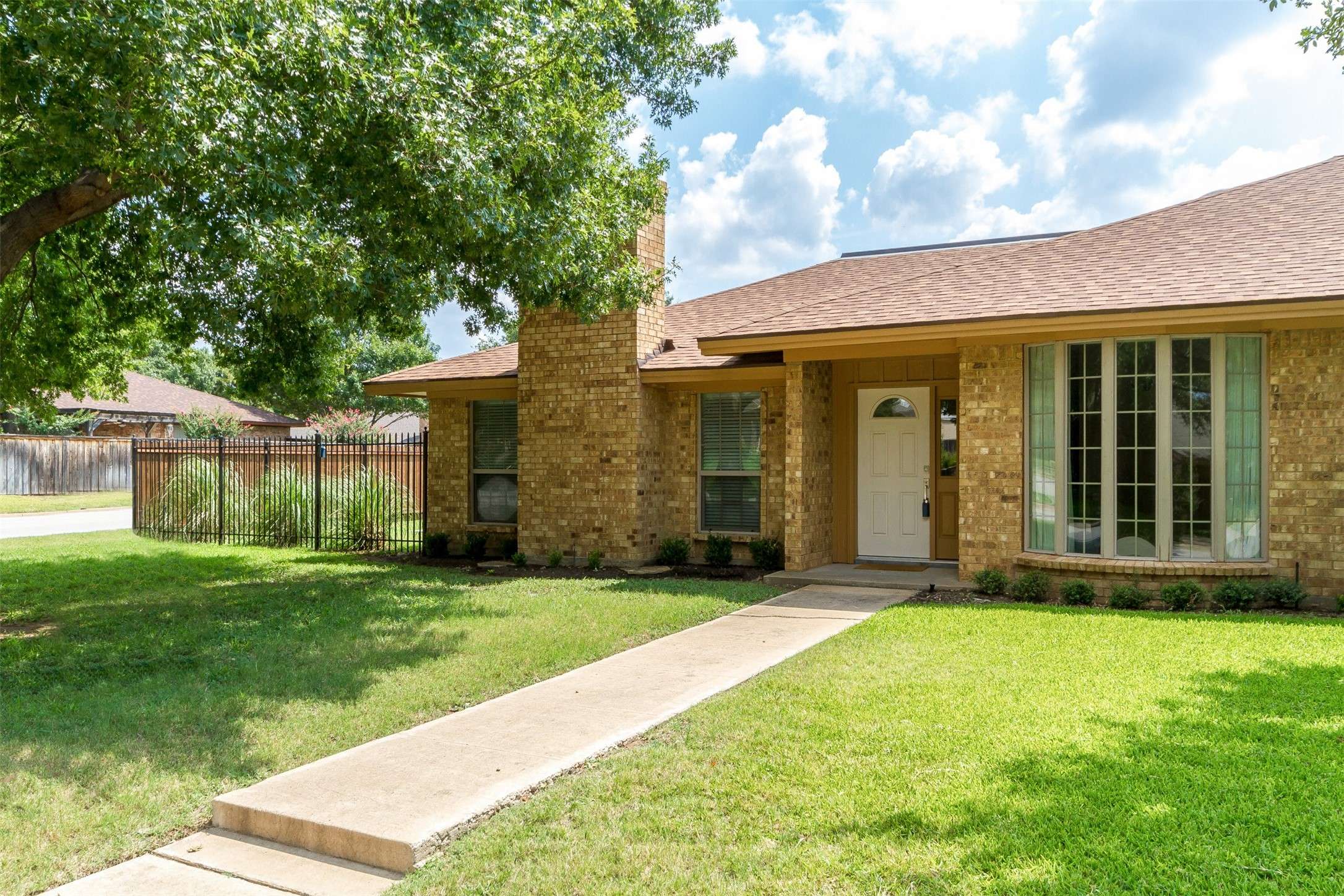 Fort Worth, TX 76132,5201 Ledgestone DR