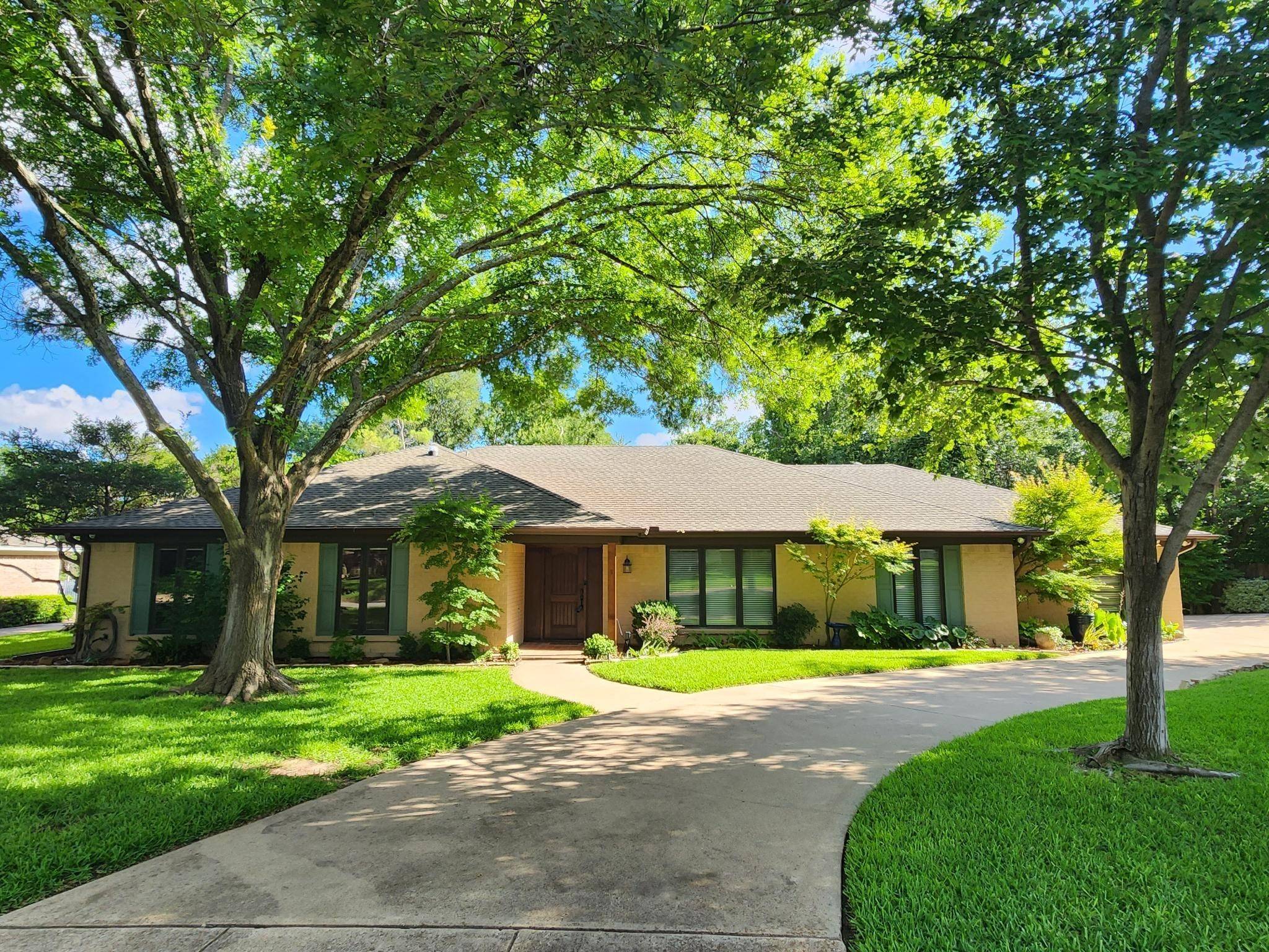 Fort Worth, TX 76116,7109 Riverport RD