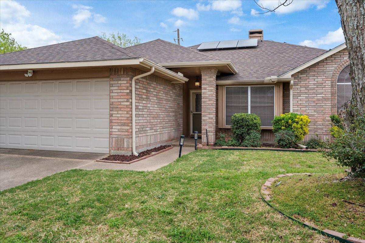 Cedar Hill, TX 75104,761 Honeysuckle LN