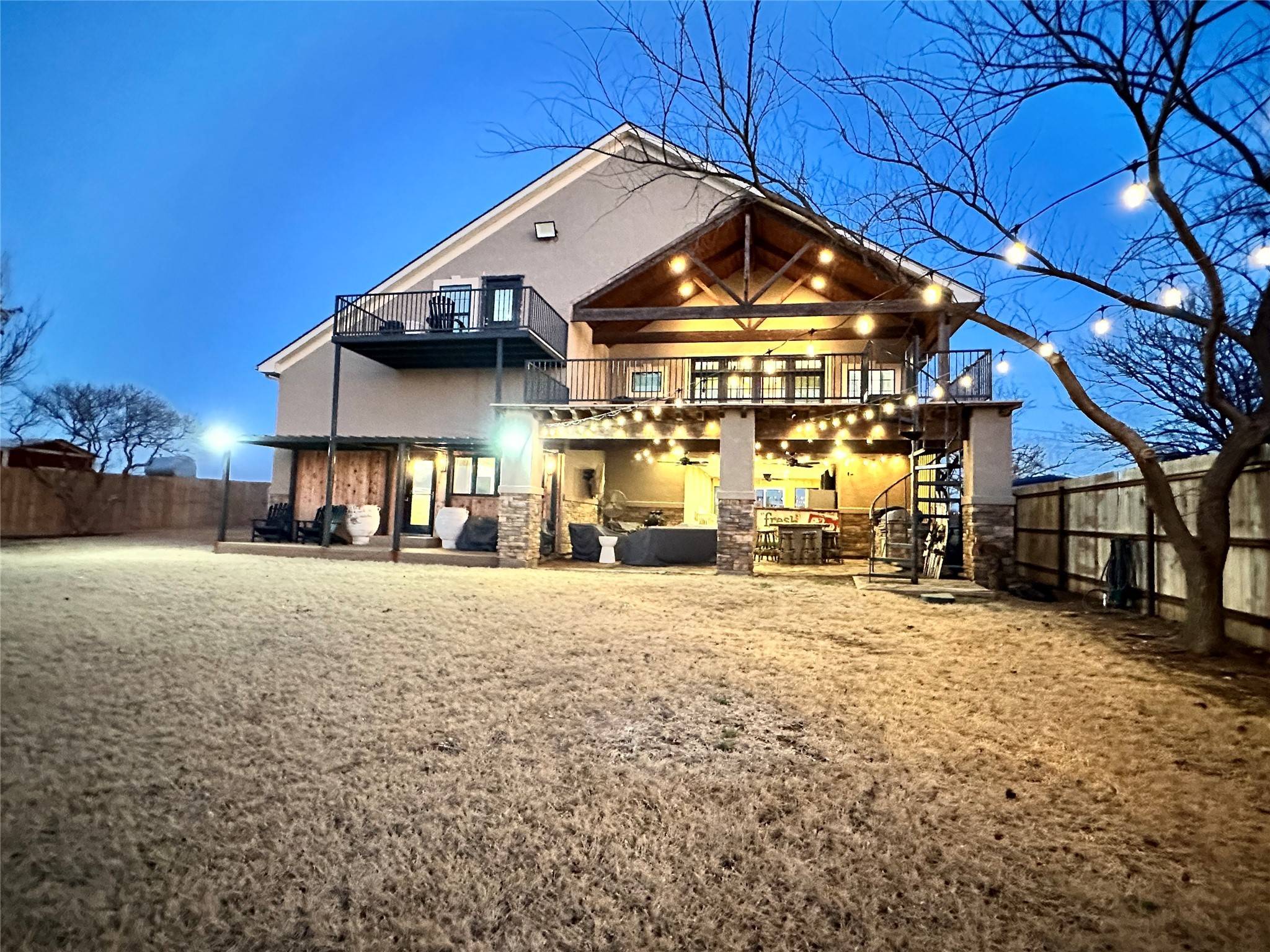 Seymour, TX 76380,301 E Moonshine RD