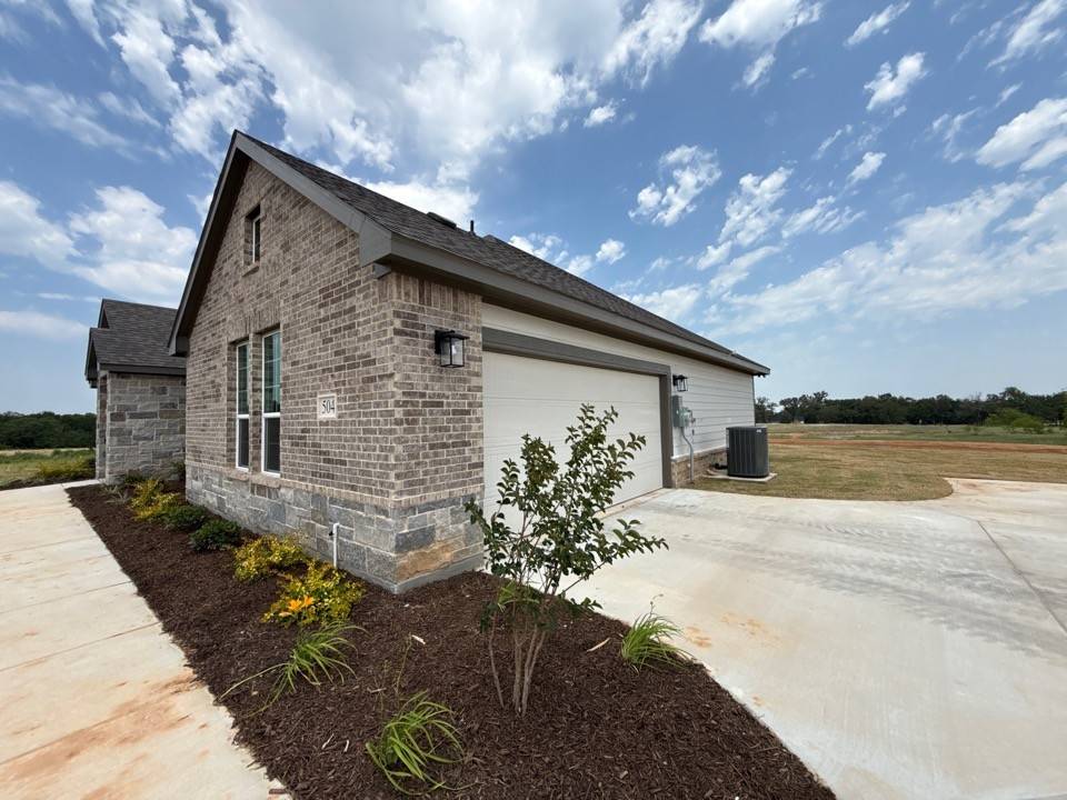 Springtown, TX 76082,504 Ashlow CT