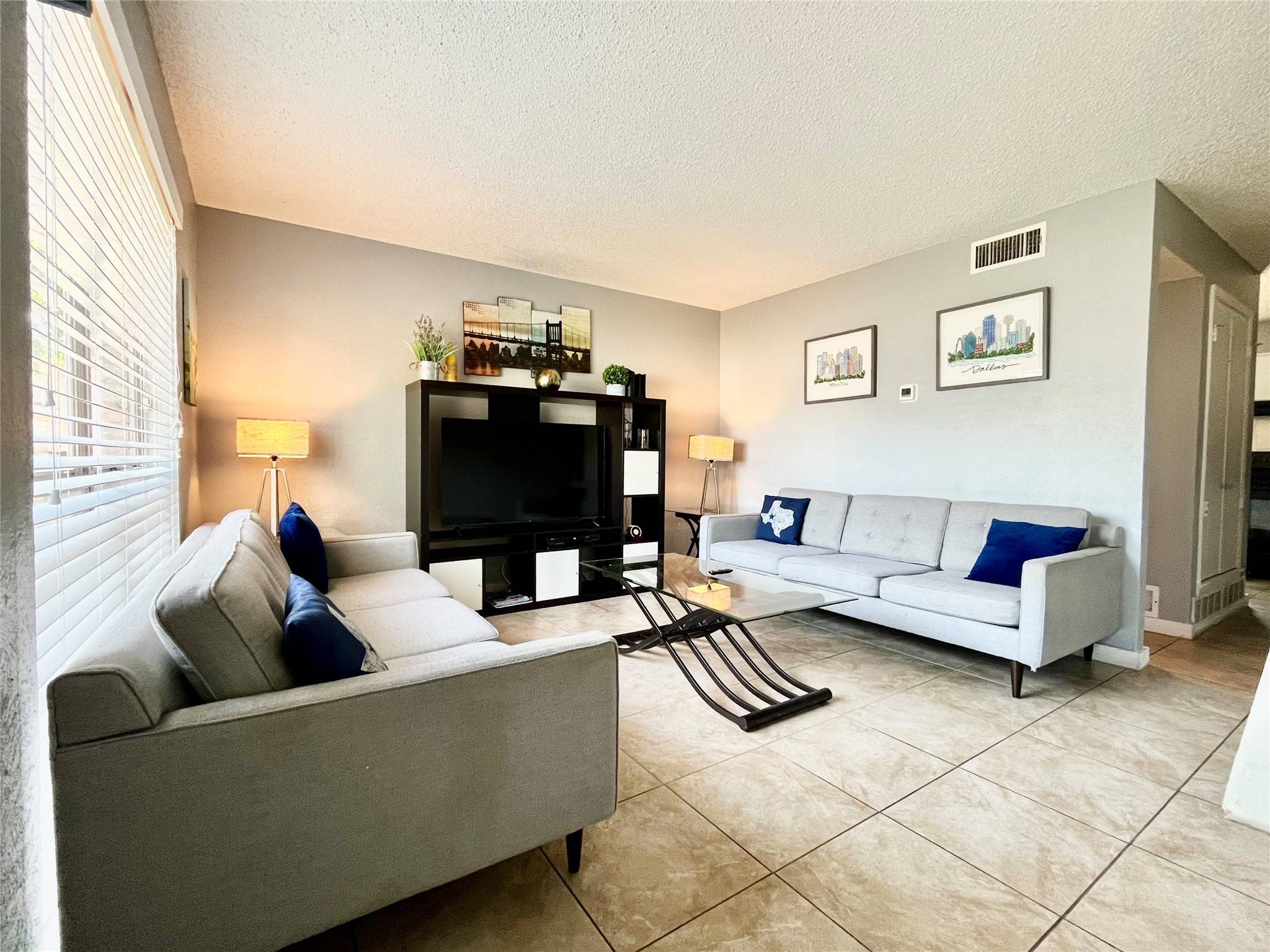 Arlington, TX 76012,1906 Nolen CT