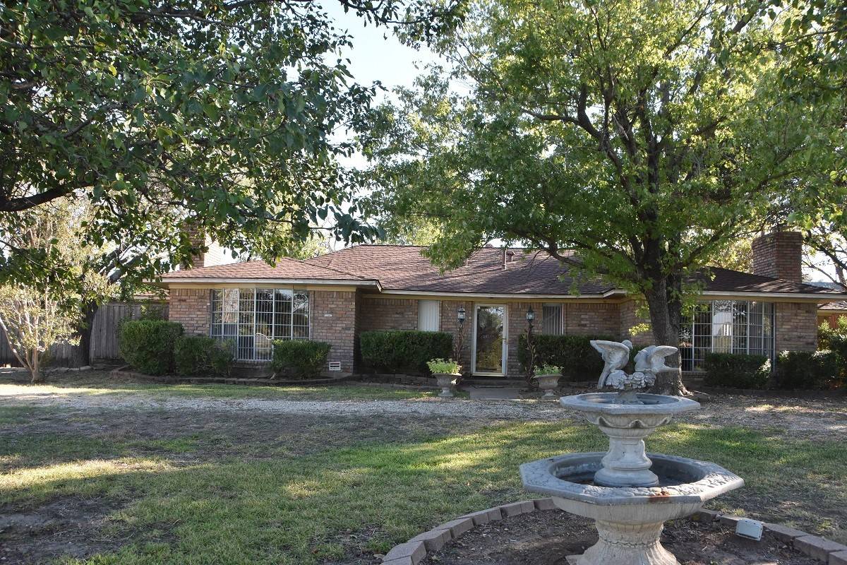 Sunnyvale, TX 75182,312 E Tripp RD