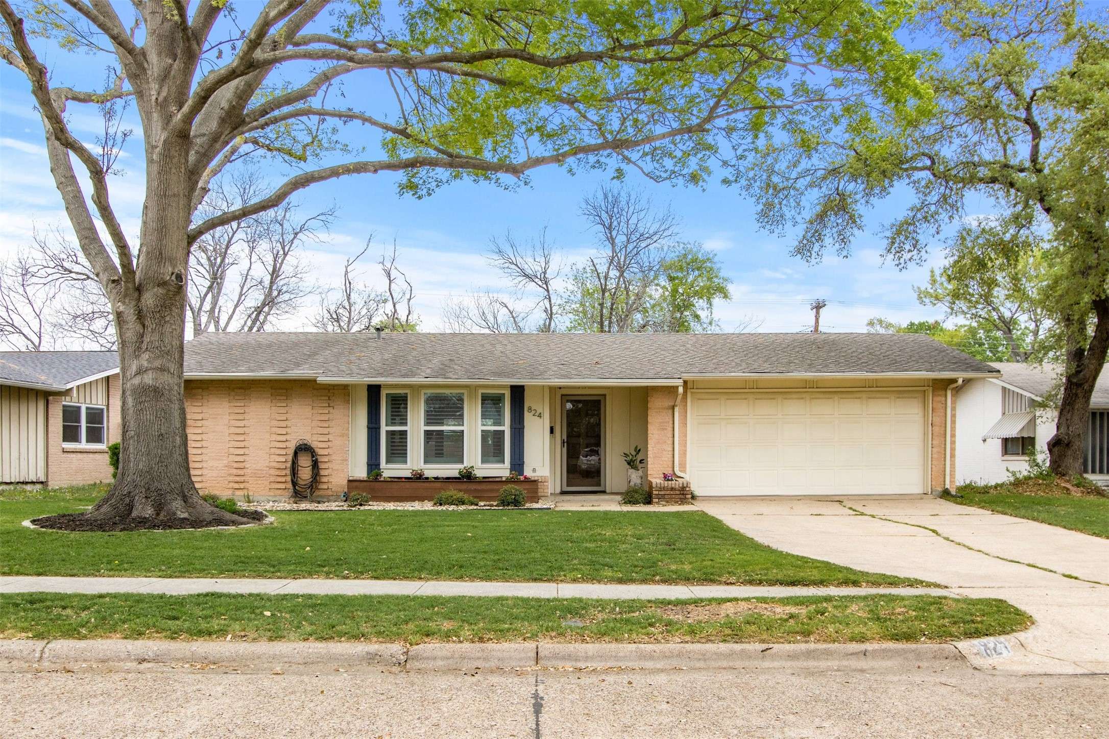 Richardson, TX 75080,824 Sherbrook DR