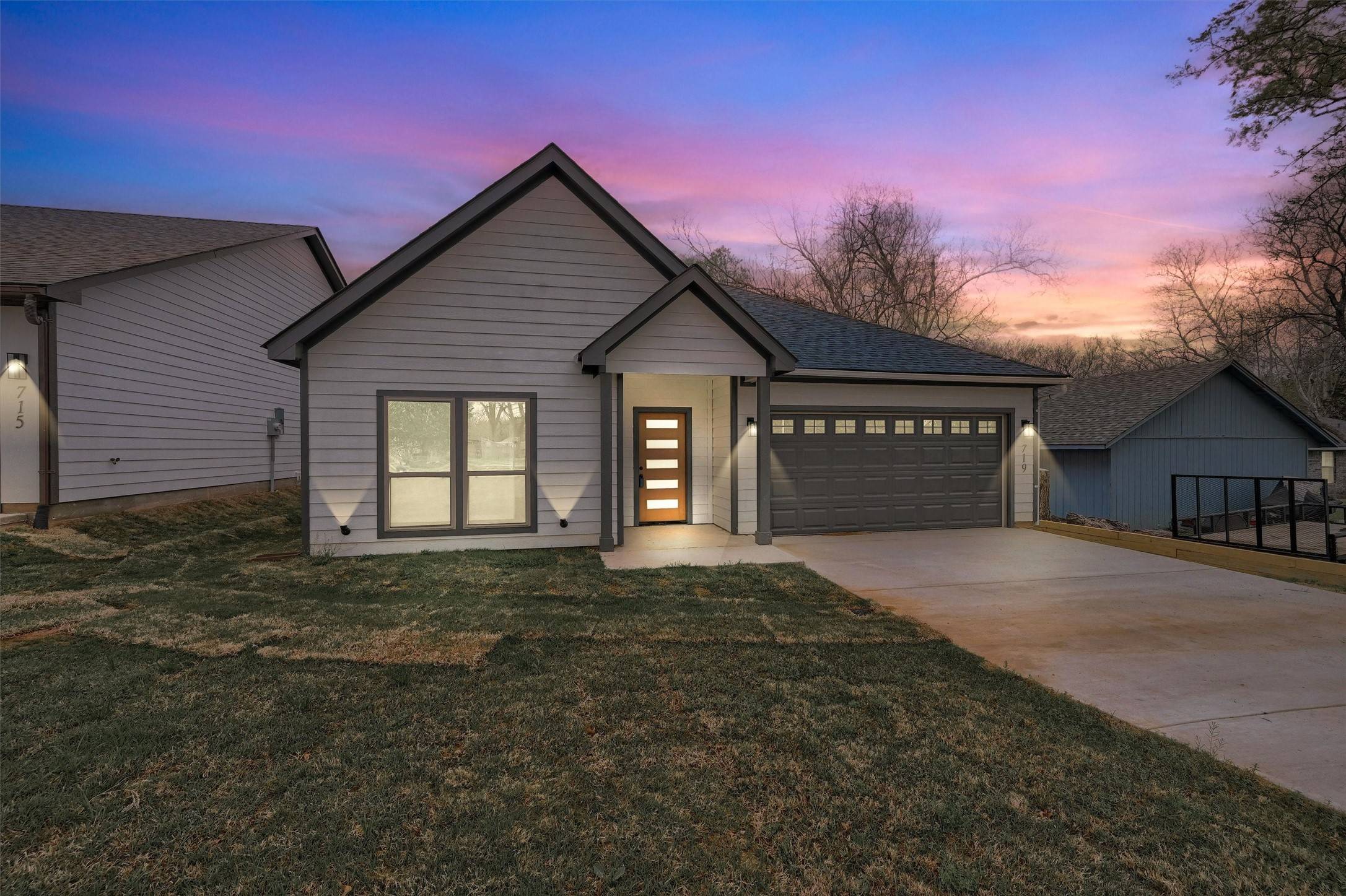 Denison, TX 75021,719 E Hanna ST