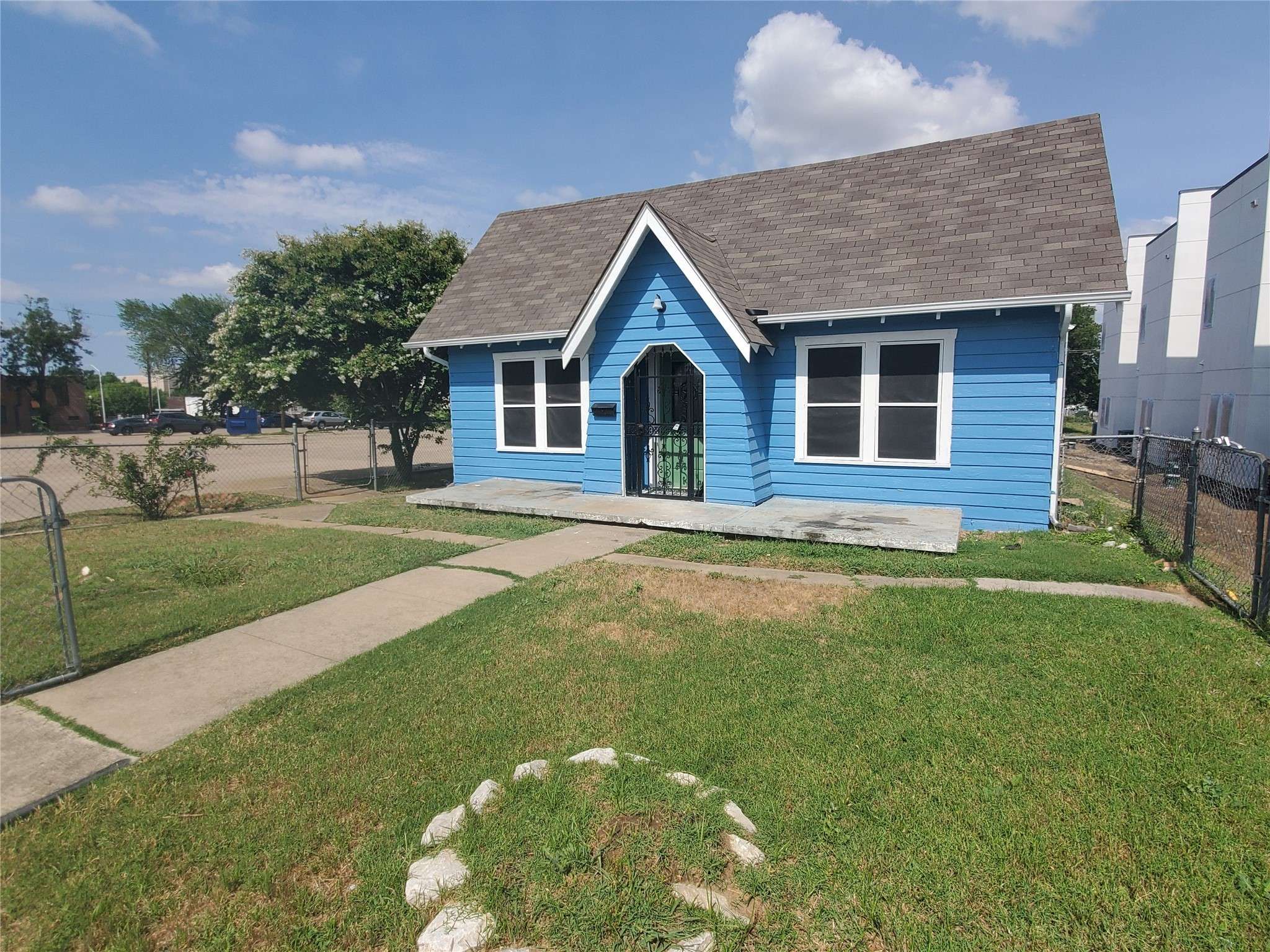 Fort Worth, TX 76104,1327 S Jennings AVE
