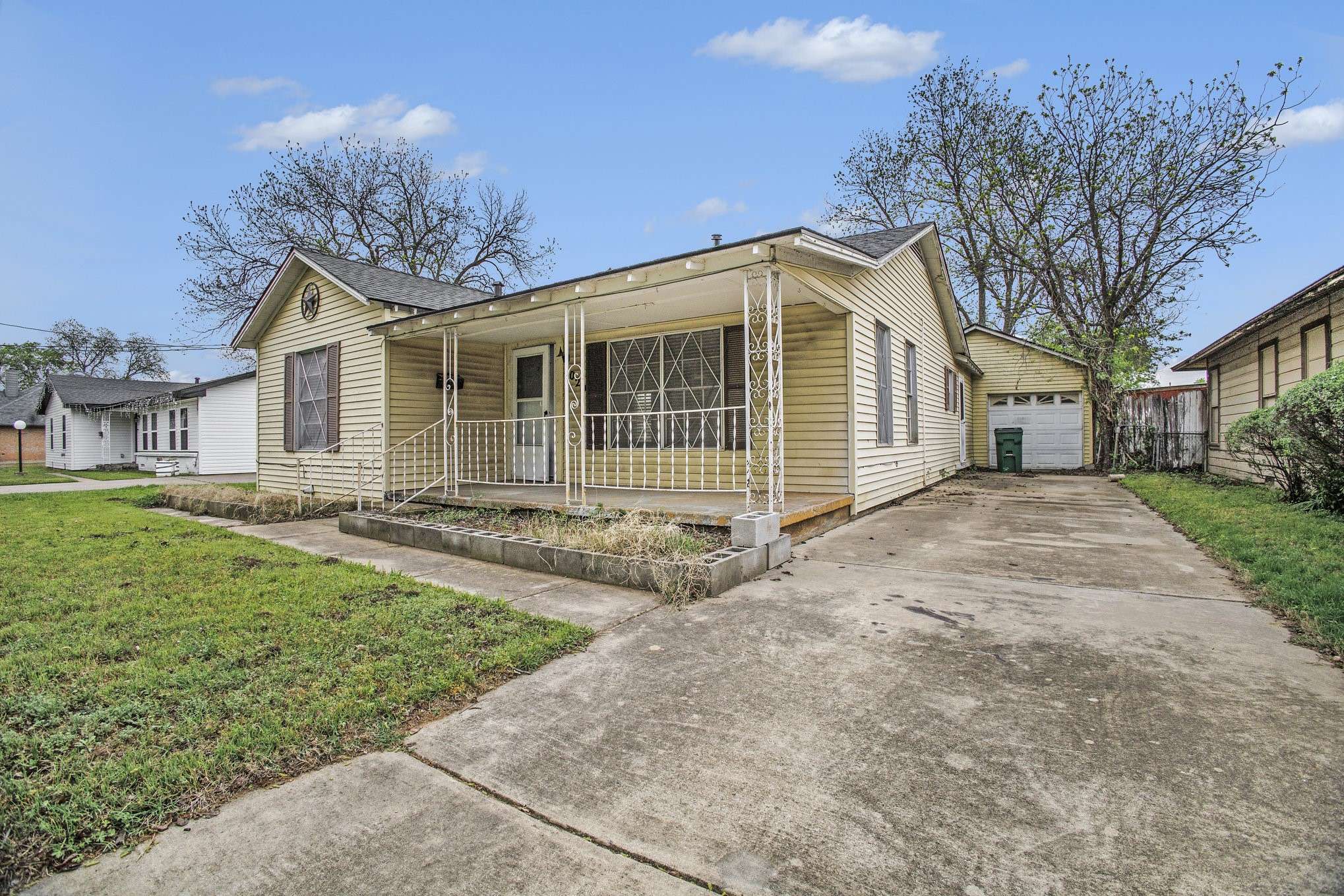 Haltom City, TX 76117,5020 Catalpa ST