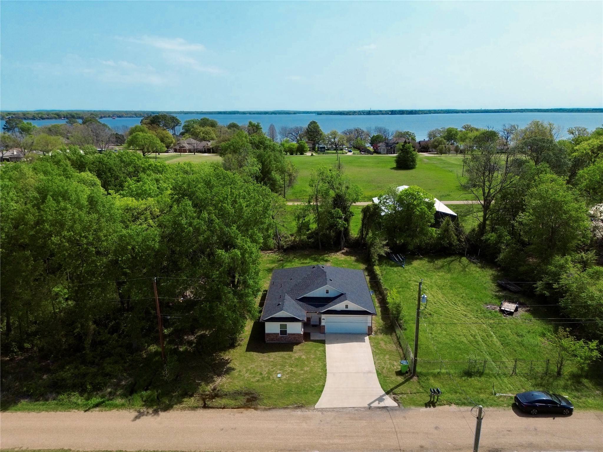 Trinidad, TX 75163,117 Deep Cove DR
