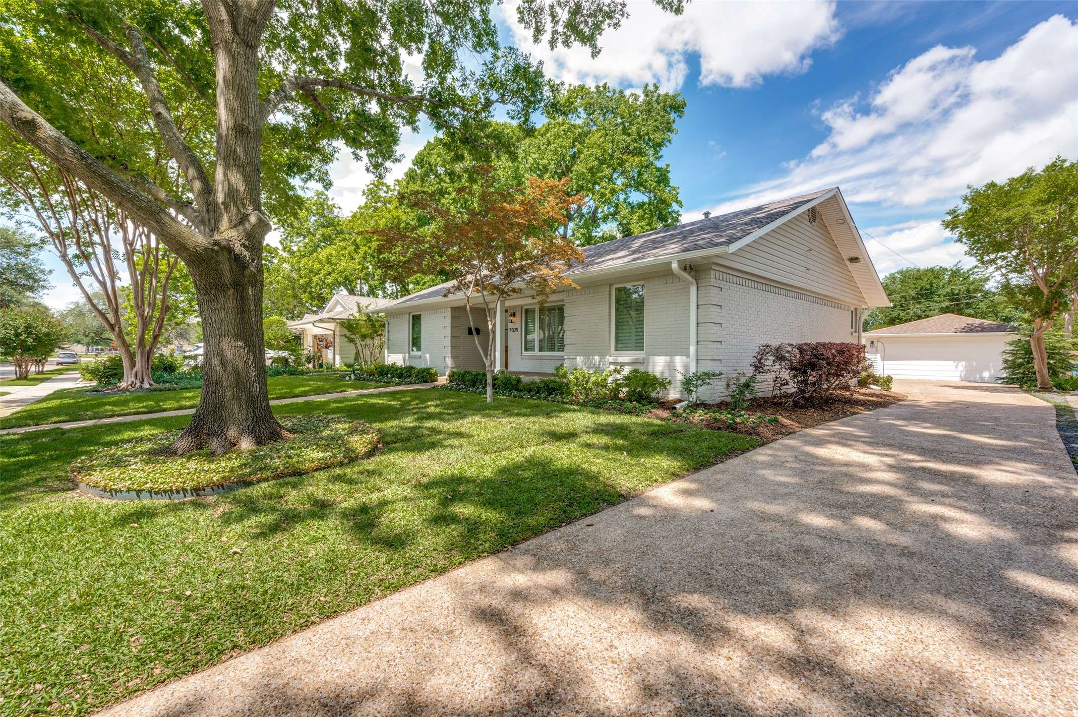 Dallas, TX 75231,7029 Whitehill ST