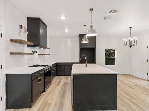 Granbury, TX 76048,916 Devils River DR