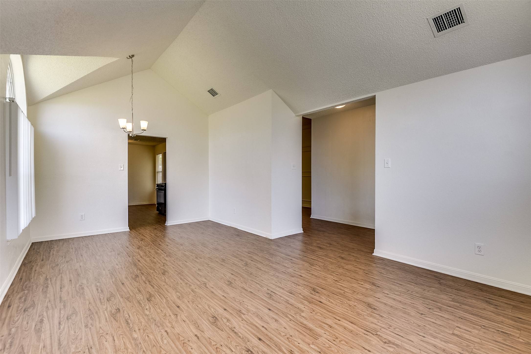 Desoto, TX 75115,612 Inglewood TRL
