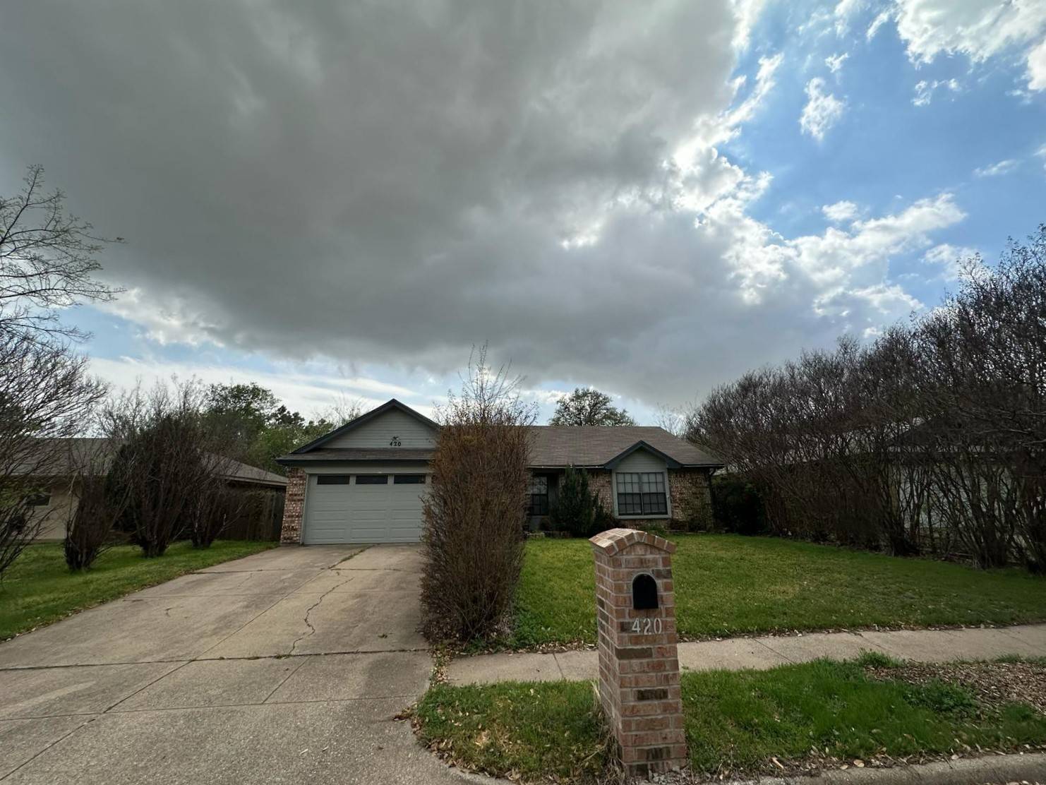Saginaw, TX 76179,420 Guadalupe DR