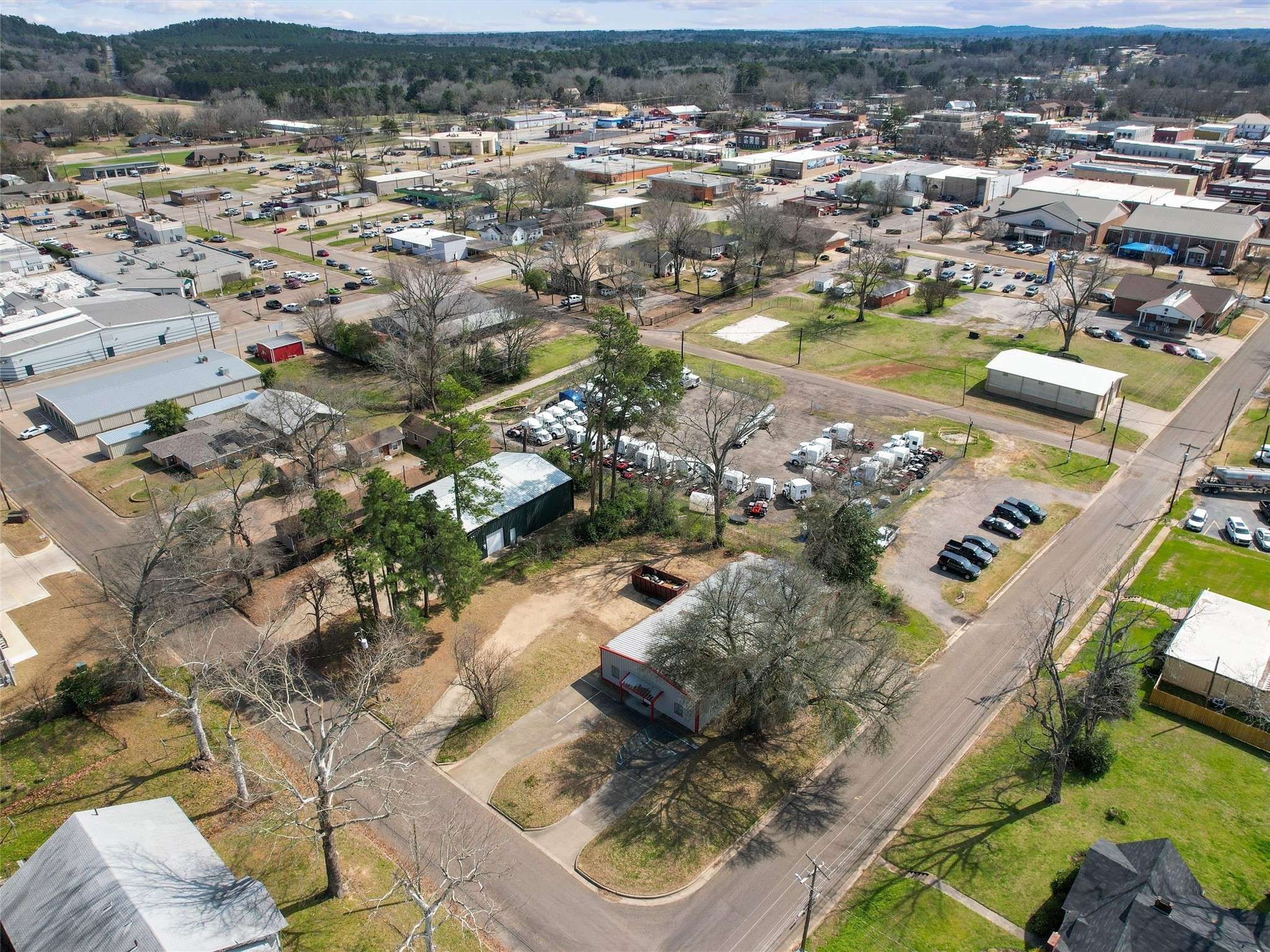 Gilmer, TX 75644,207 W Scott St.