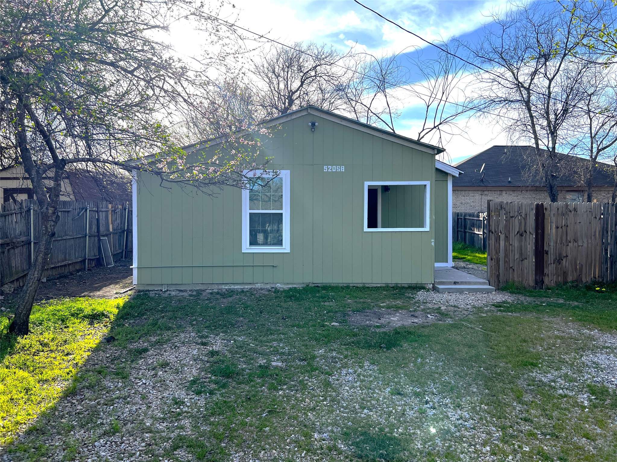 Sansom Park, TX 76114,5205 Calloway ST #B