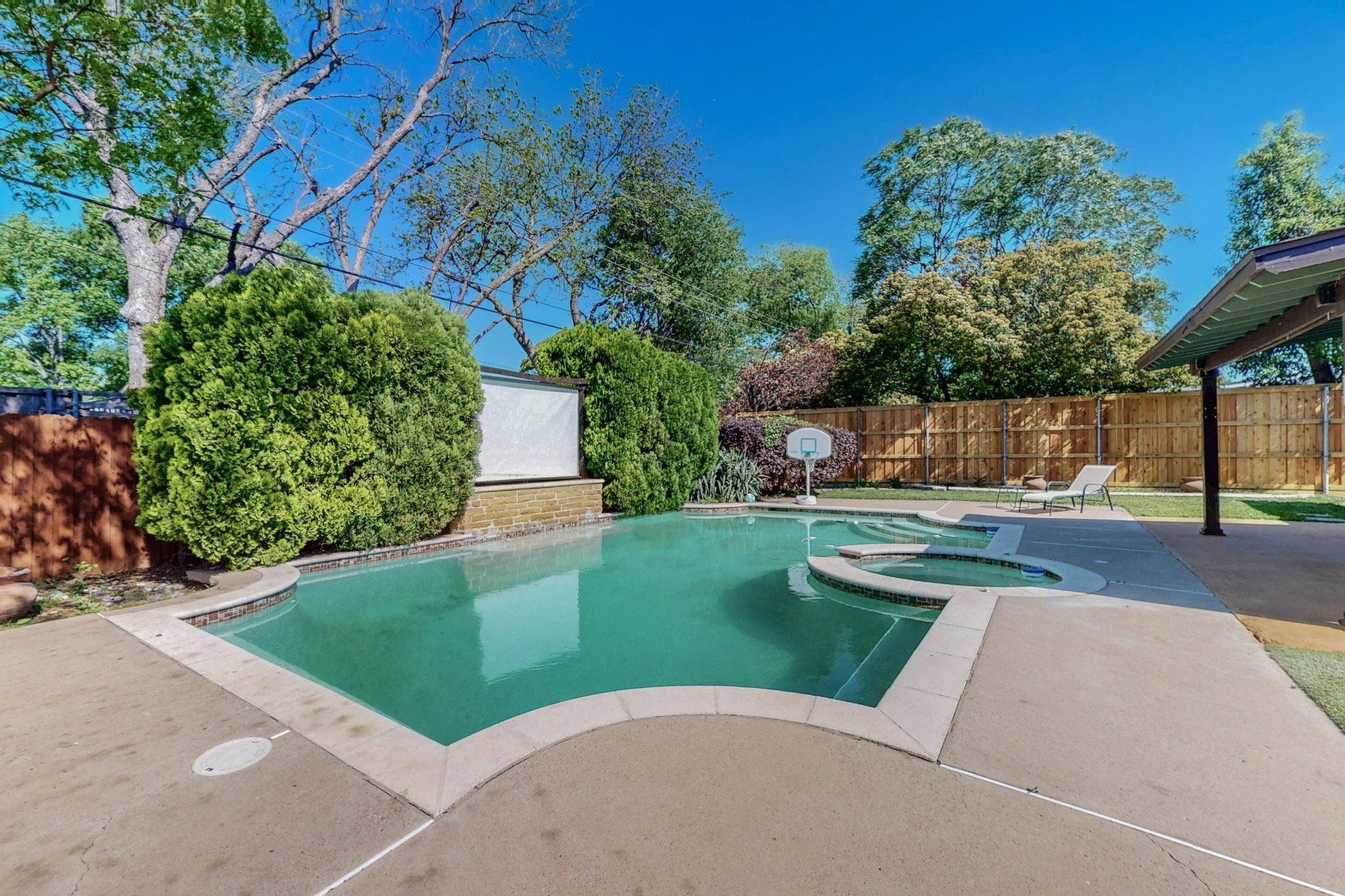 Farmers Branch, TX 75234,13465 Shahan DR