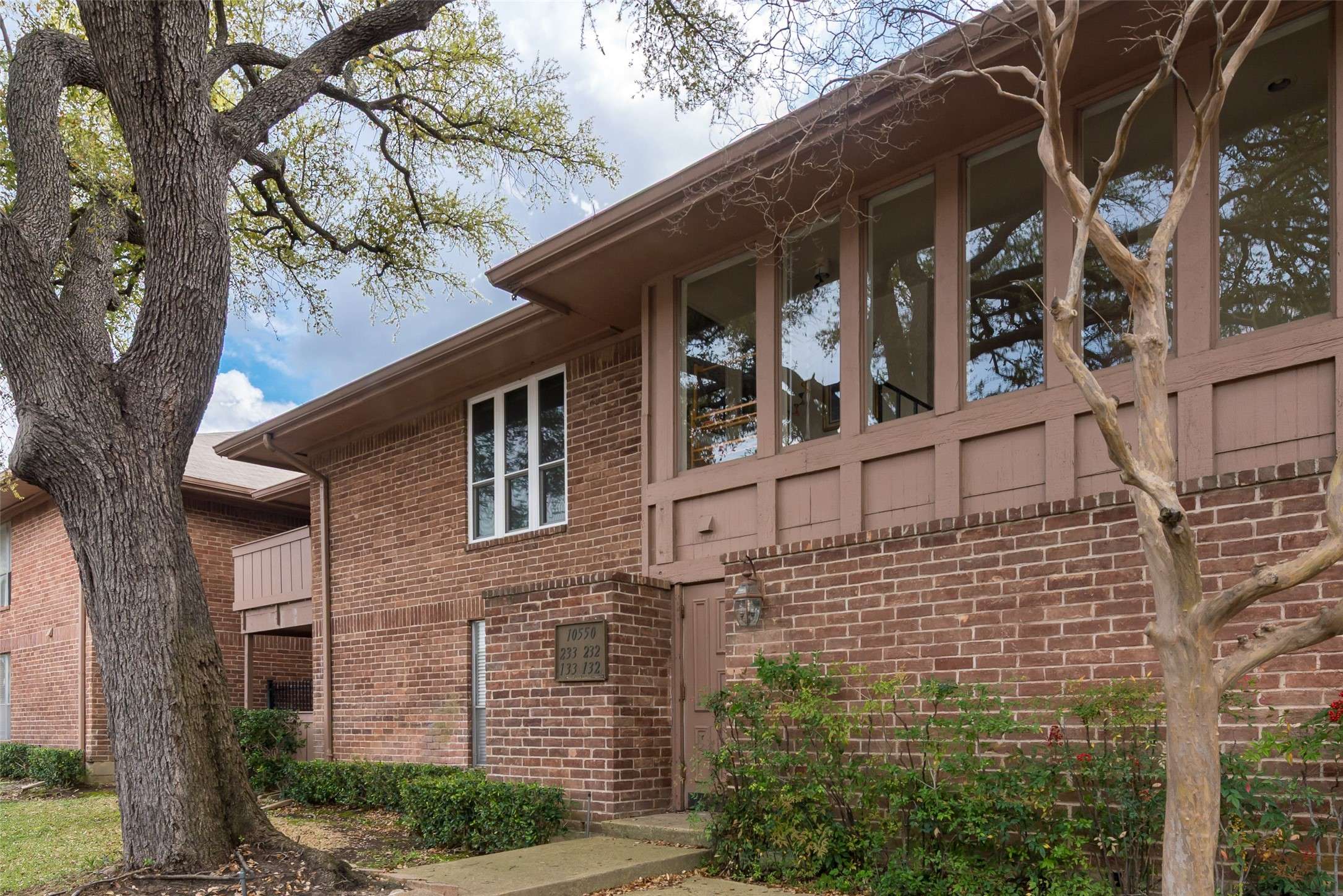 Dallas, TX 75230,10550 High Hollows DR #233