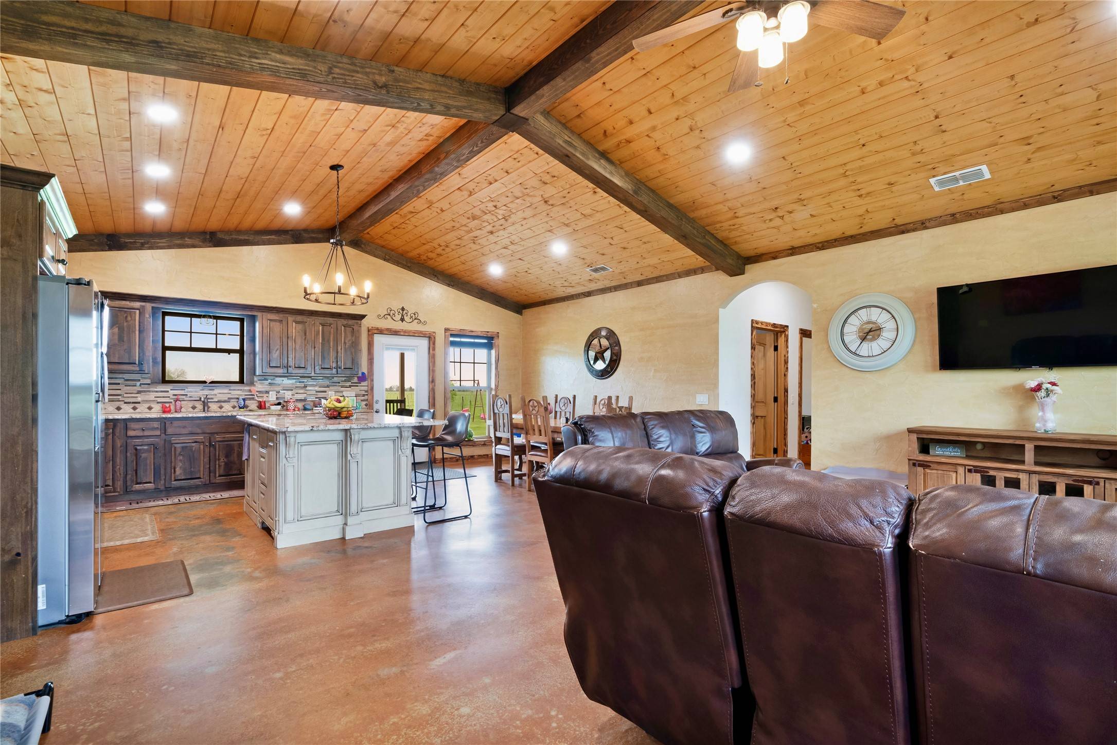 Honey Grove, TX 75446,2590 County Road 2825