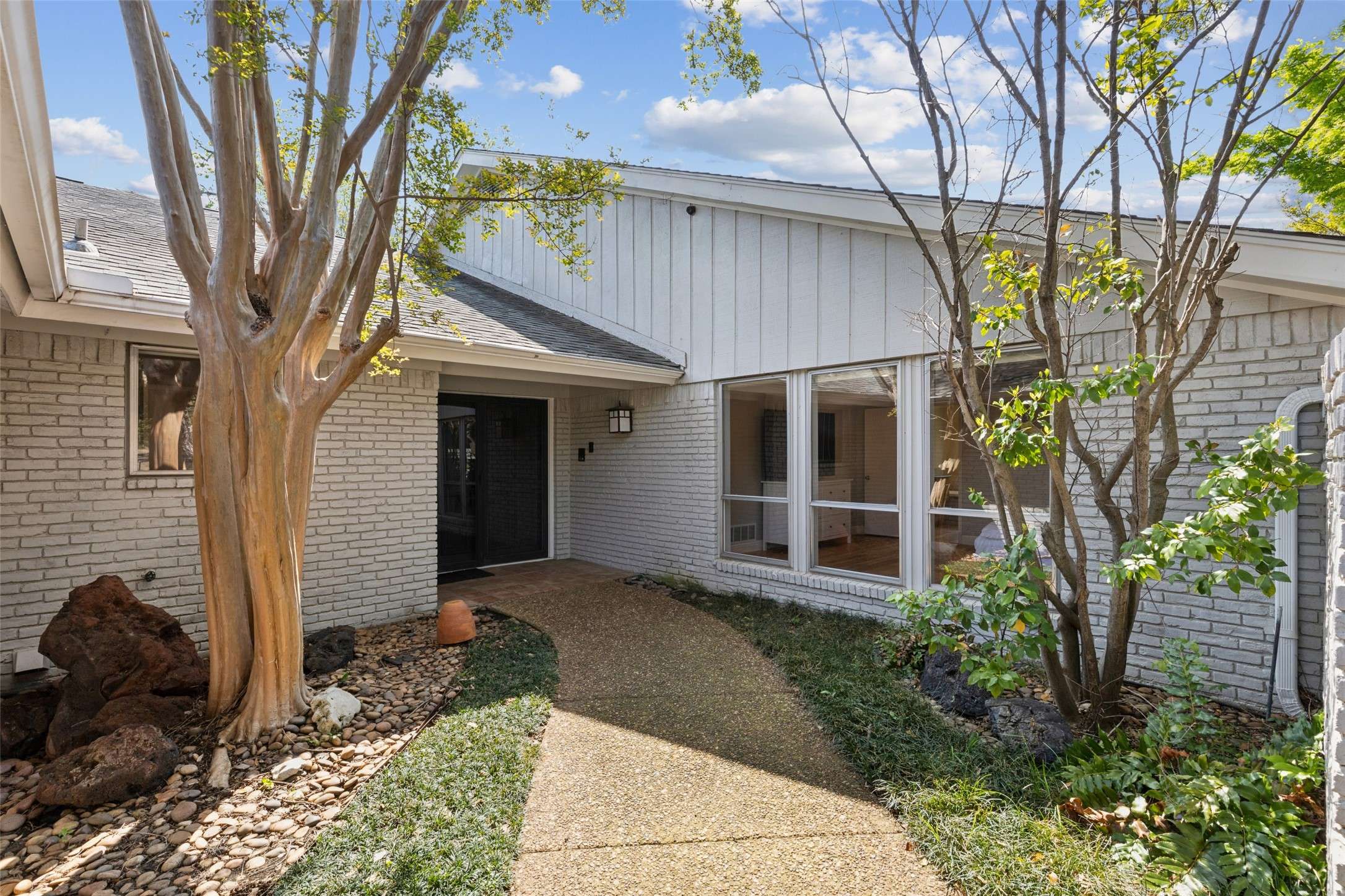 Dallas, TX 75248,6810 Harvest Glen DR