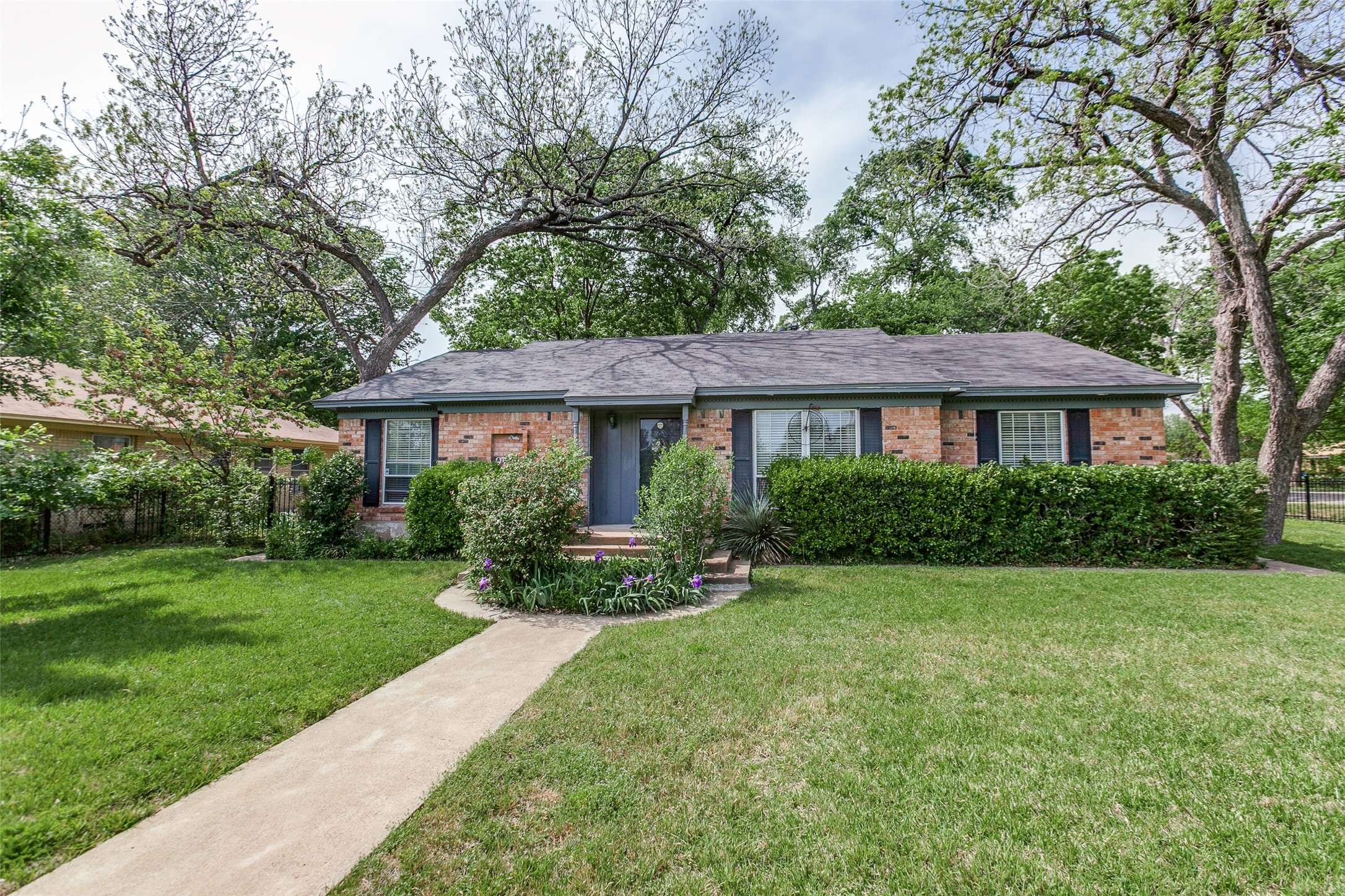 Dallas, TX 75218,9551 E Lake Highlands DR