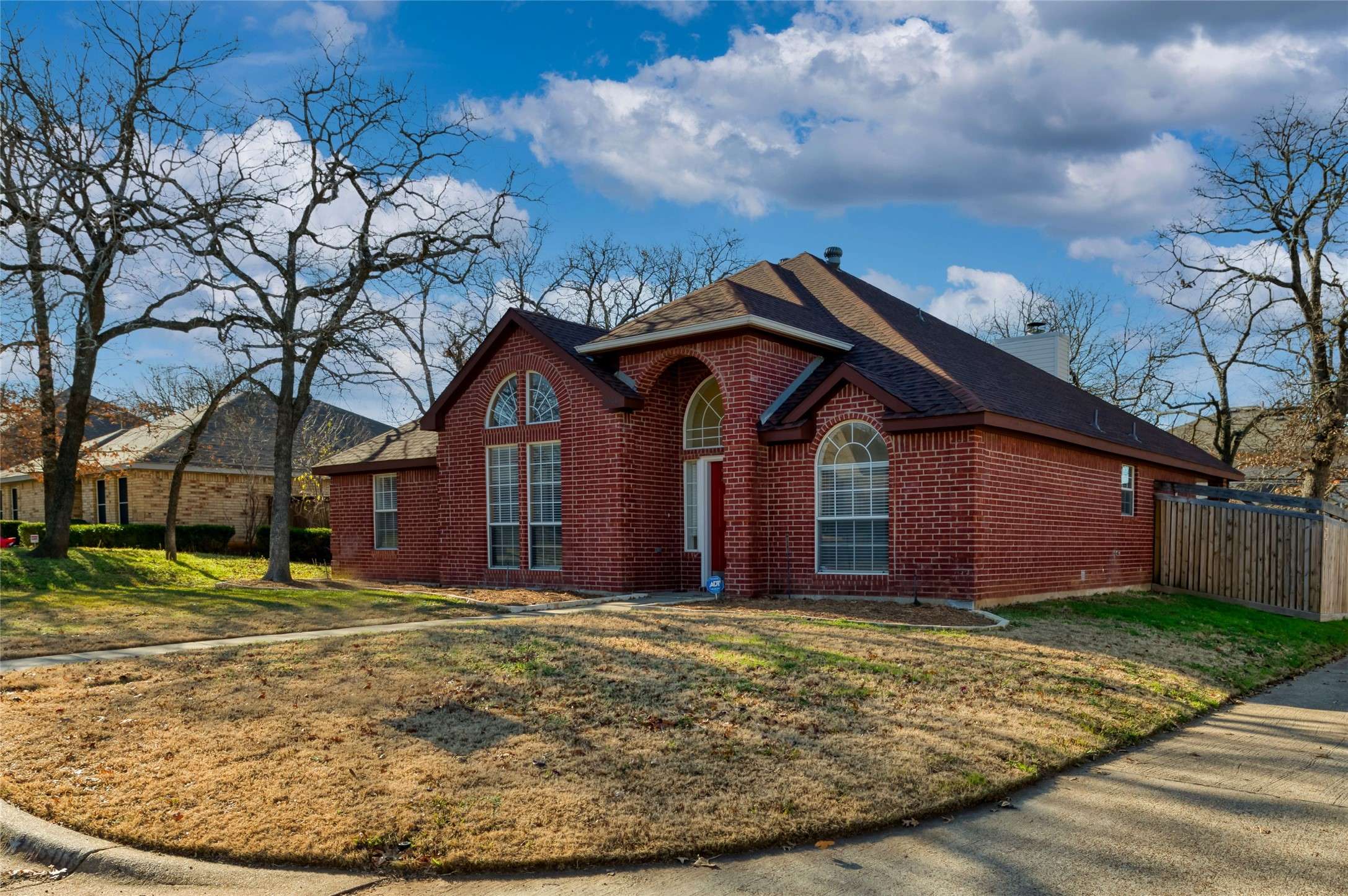 Arlington, TX 76017,5508 Eagle Rock RD