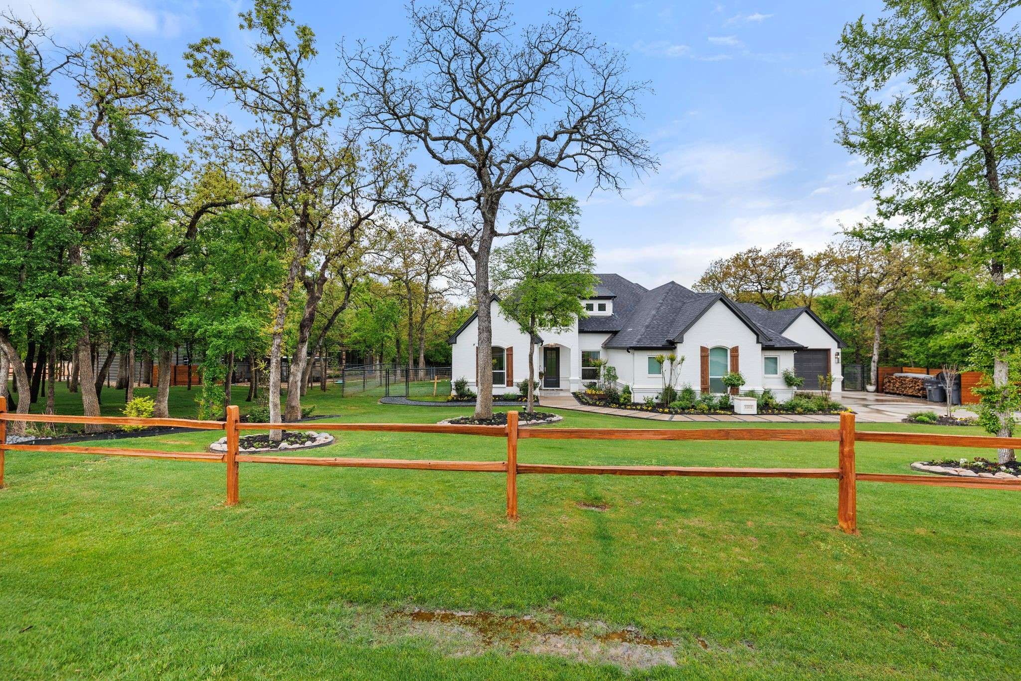 Weatherford, TX 76087,1001 Trinity Oaks RD