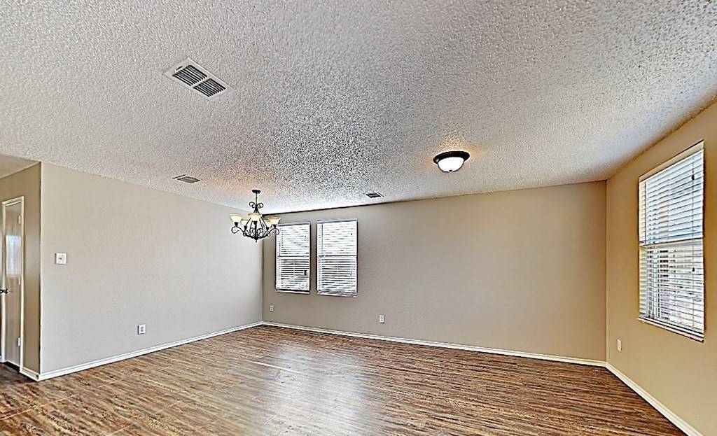 Arlington, TX 76002,8403 Plantain CT