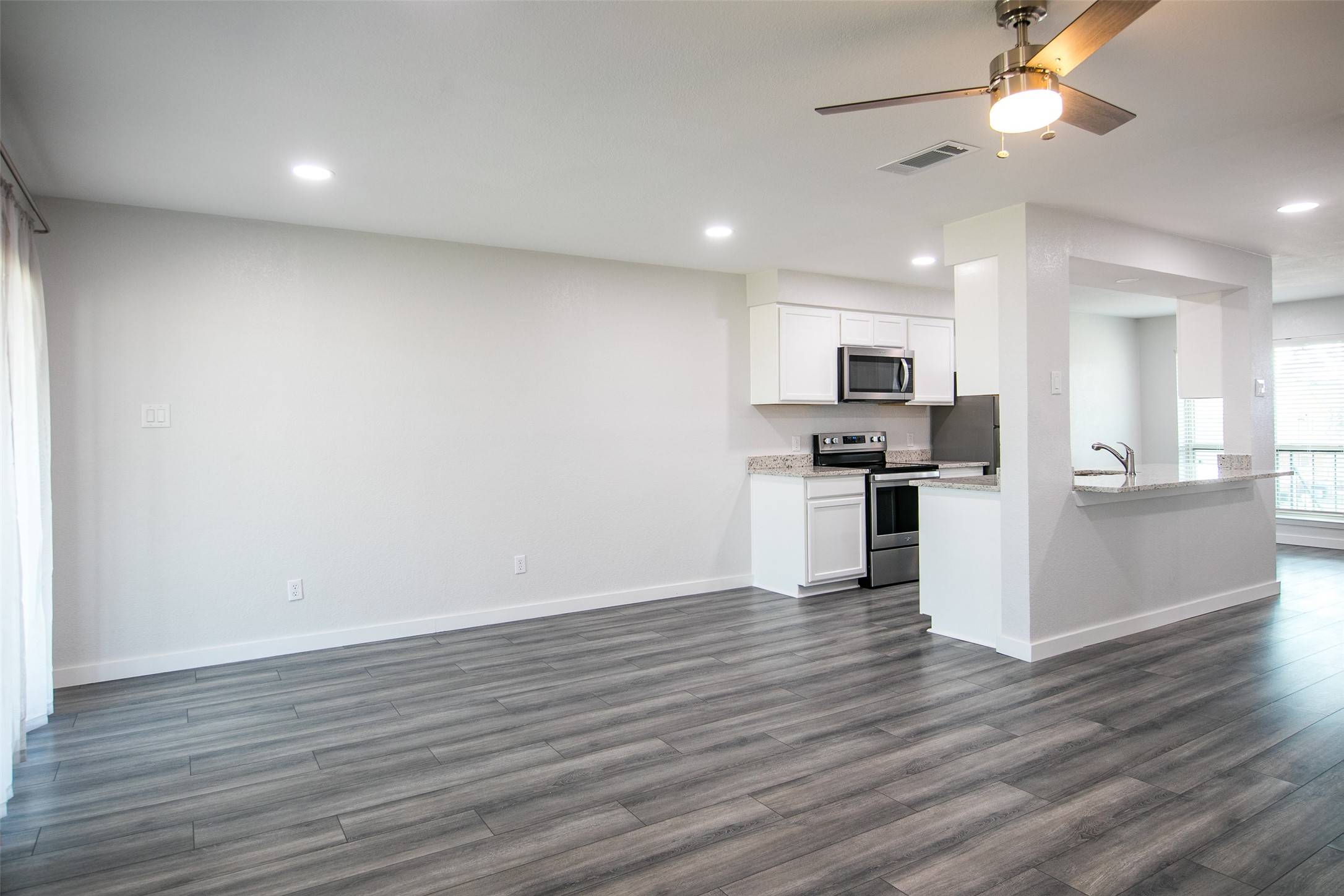Gun Barrel City, TX 75156,849 S Gun Barrel LN #F5