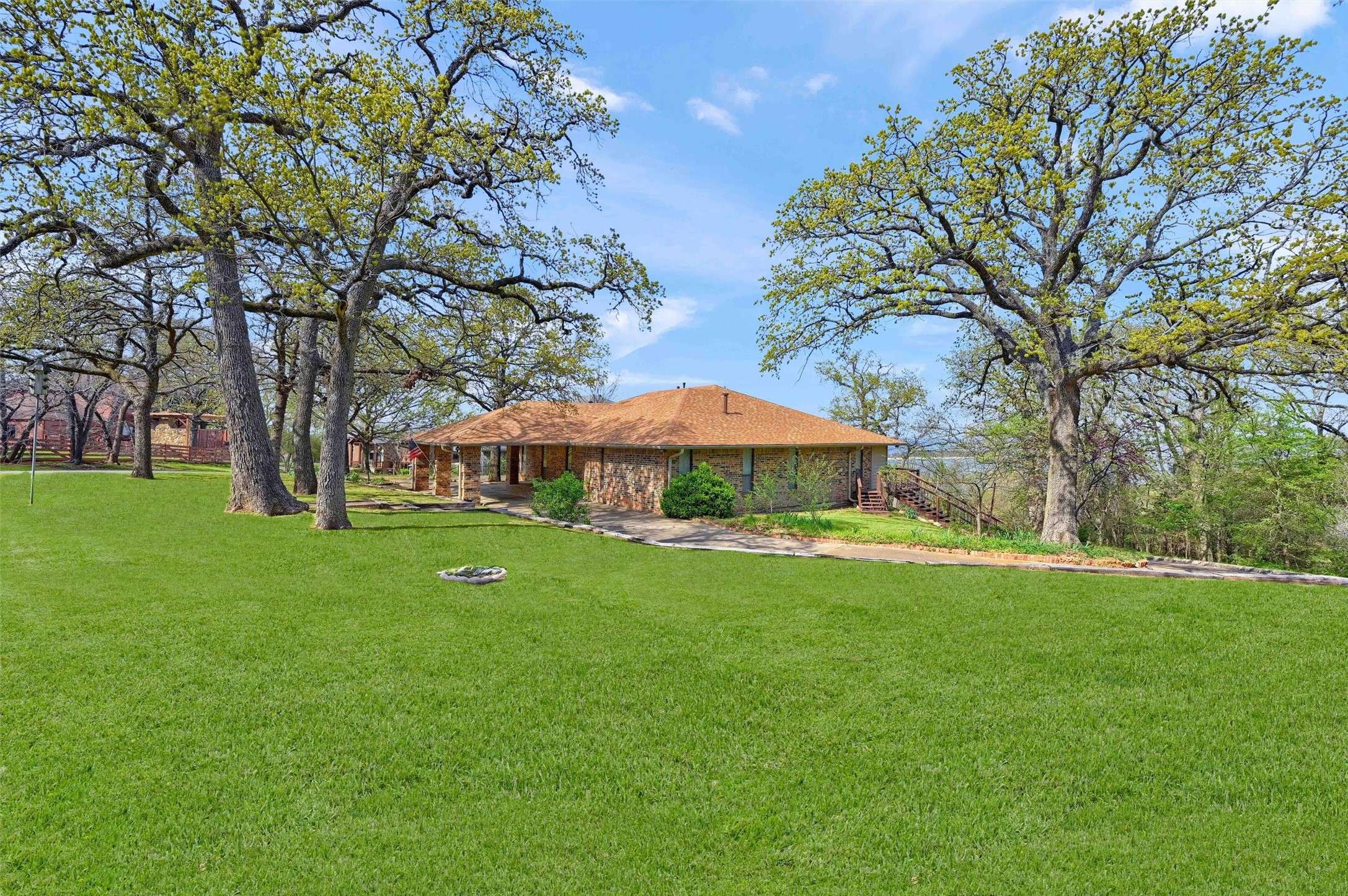 Pottsboro, TX 75076,110 Eagleview CIR