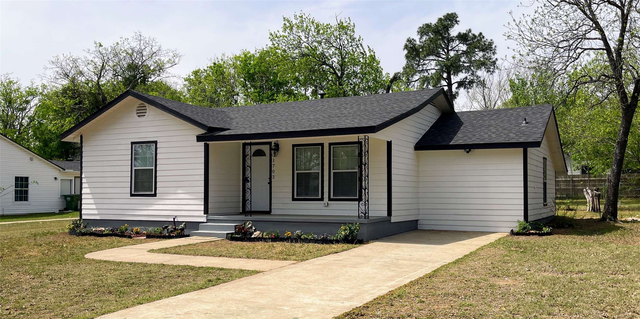 Mineral Wells, TX 76067,1703 5th AVE
