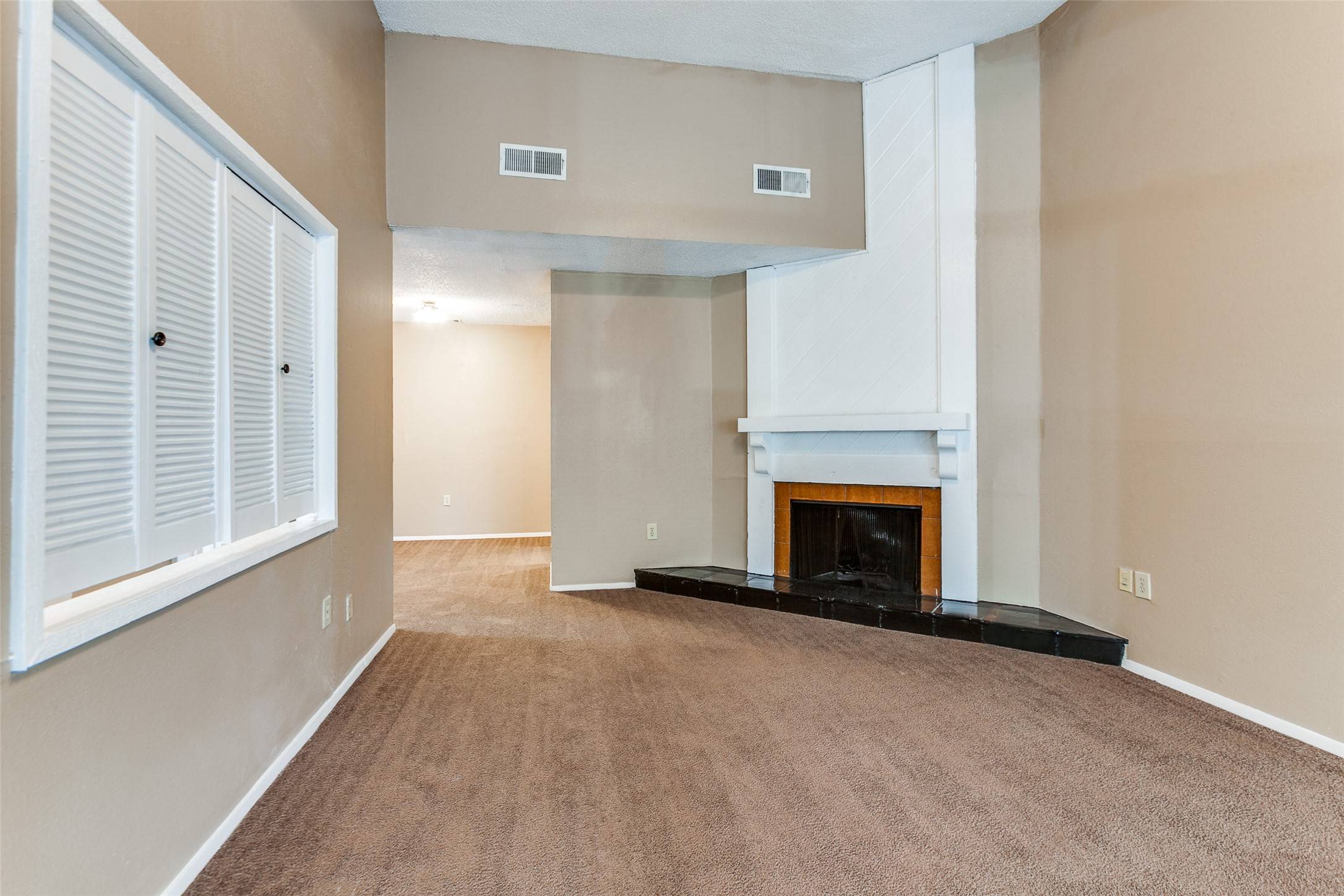 Dallas, TX 75243,9696 Walnut ST #1312