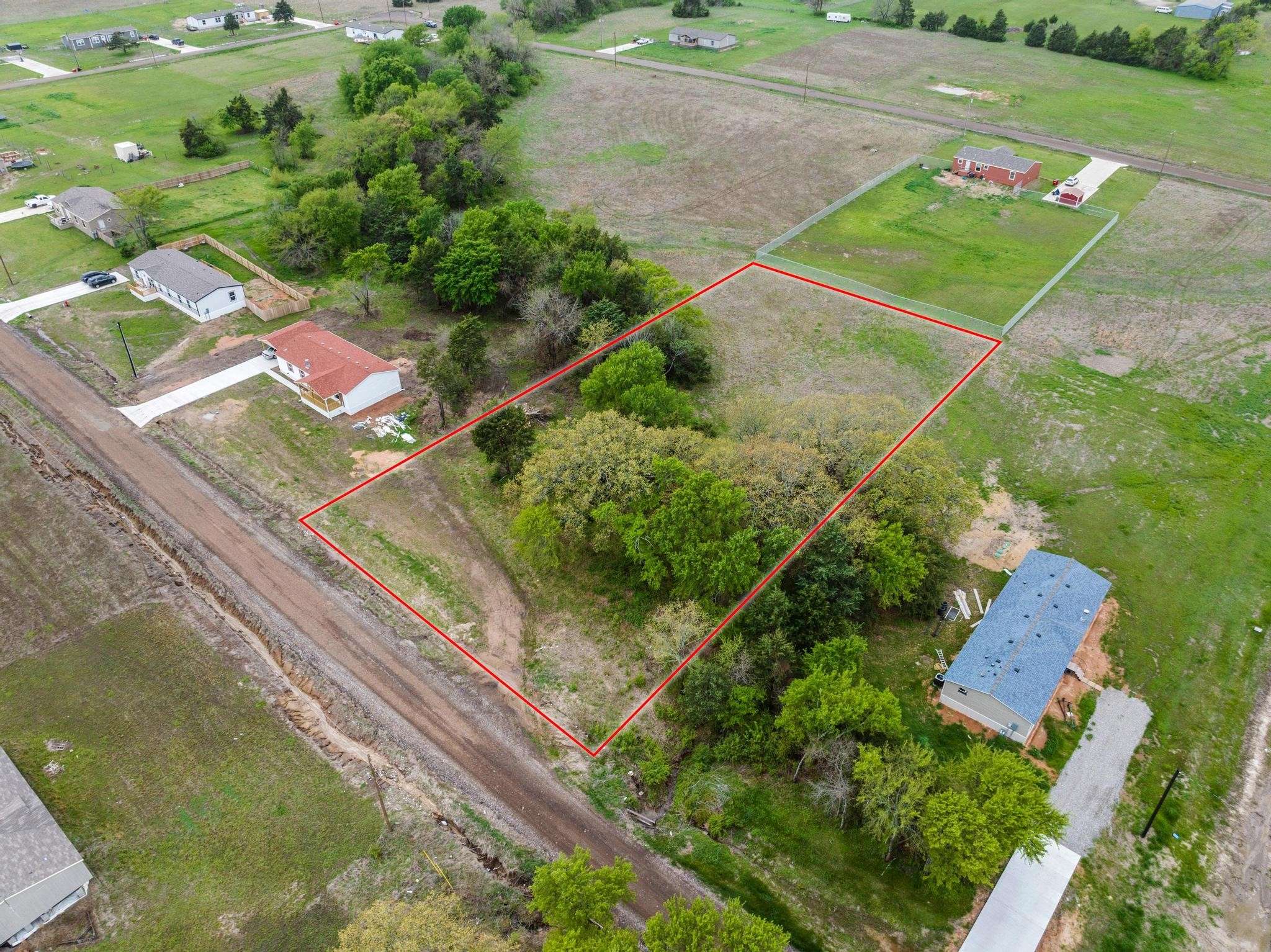 Bonham, TX 75418,256 Largo ST