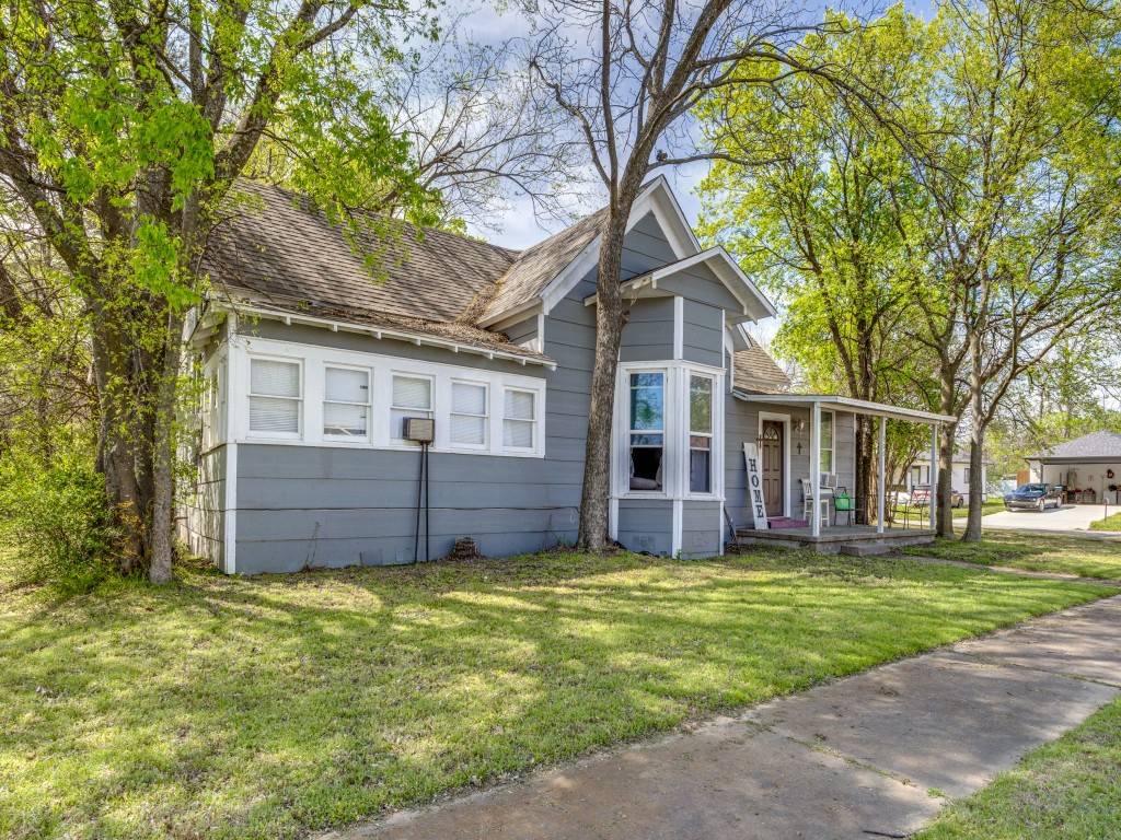 Denison, TX 75020,900 W Owings ST