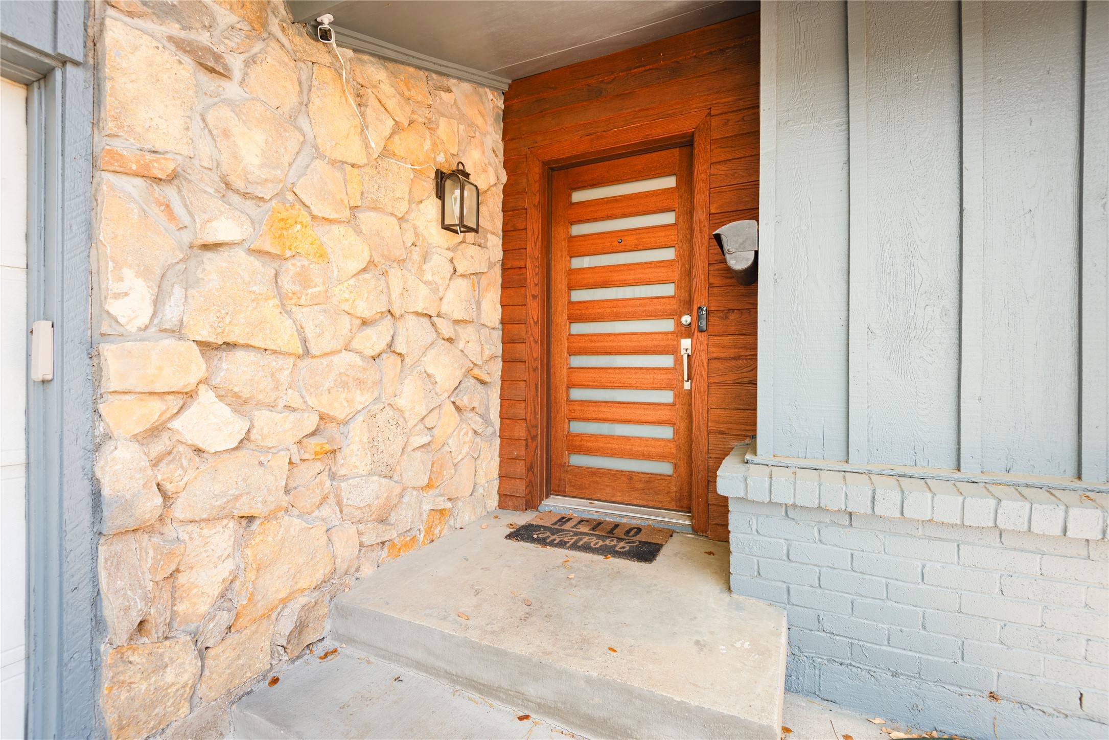 Dallas, TX 75243,9405 Pinewood DR