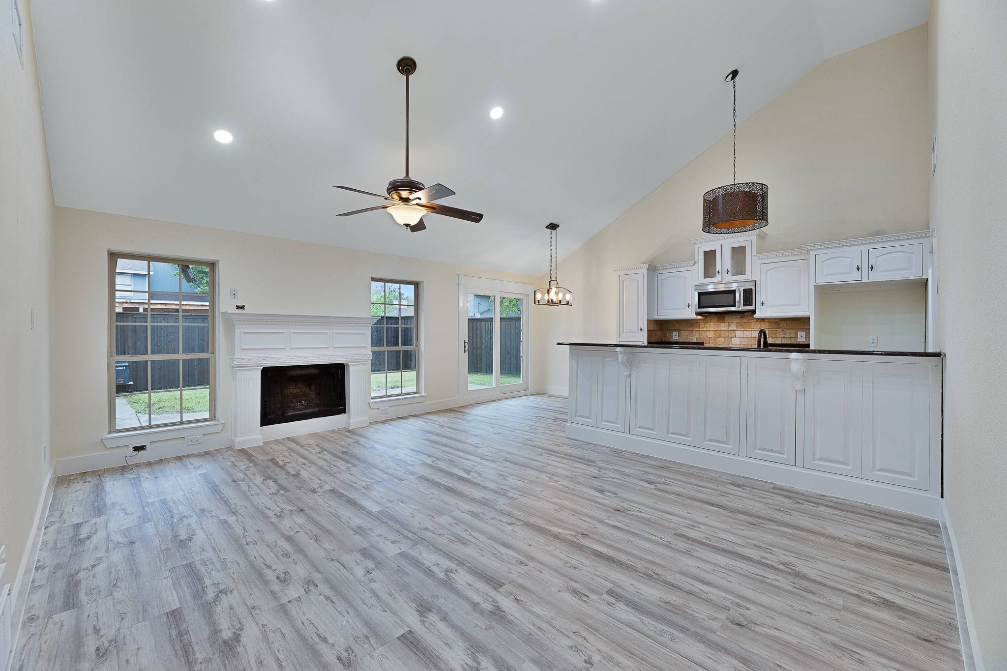 Balch Springs, TX 75180,11807 Avery LN